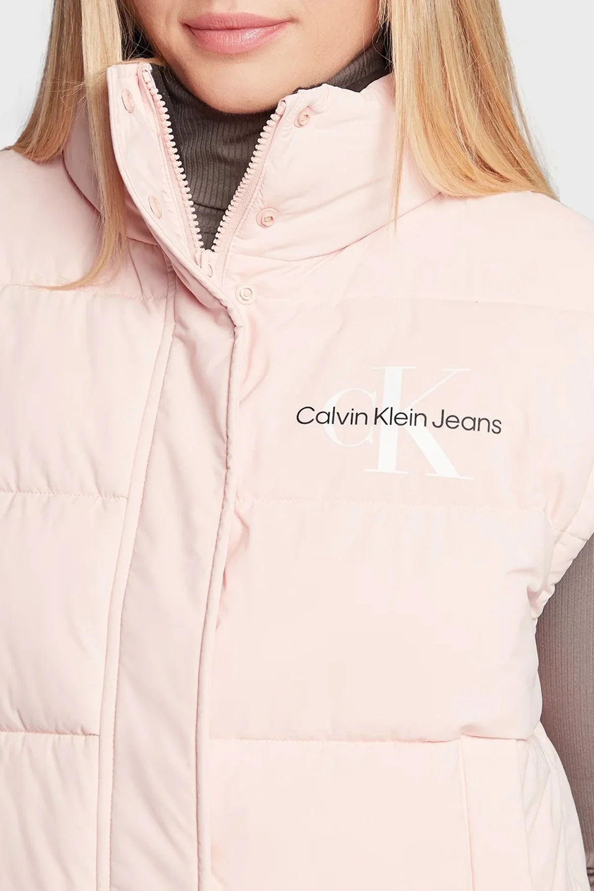 Calvin Klein Logolu Su Geçirmez Dik Yaka Cepli Bayan Yelek J20J219011 TKY PEMBE - 4