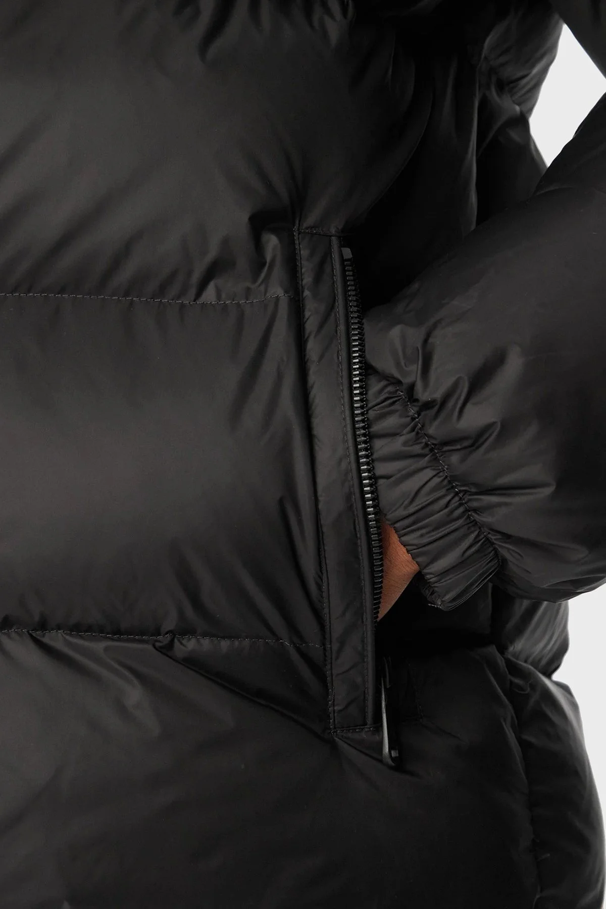 Calvin Klein Logolu Su İtici Kapüşonlu Şişme LV04RG513GUB1 Erkek Mont LV04RG513G UB1 Siyah - 4