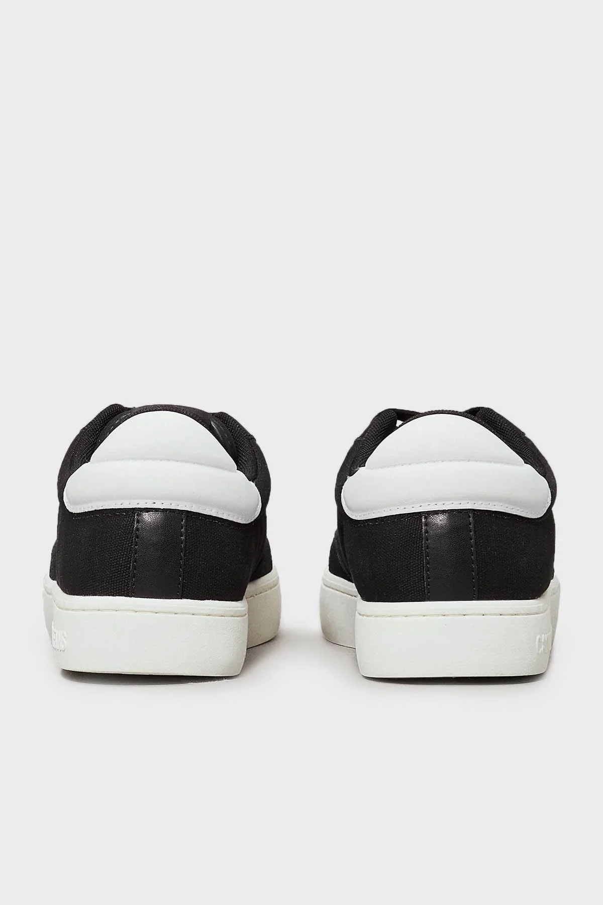 Calvin Klein Logolu Süet Detaylı Sneaker YM0YM011690GM Erkek Ayakkabı YM0YM01169 0GM SİYAH-BEYAZ - 12