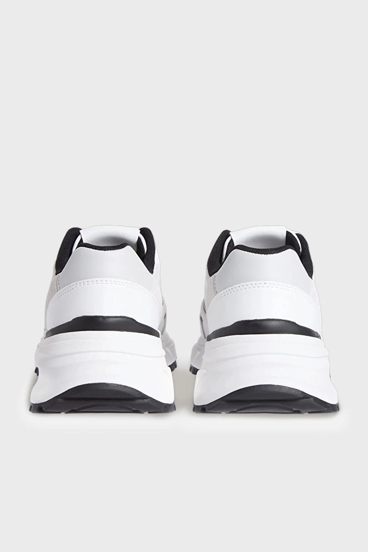 Calvin Klein Logolu Süet Detaylı Sneaker YM0YM0137901W Erkek Ayakkabı YM0YM01379 01W BEYAZ-SİYAH - 4