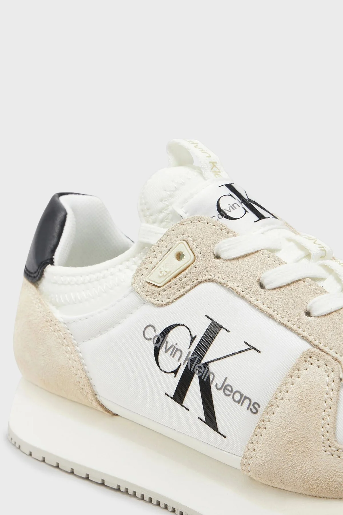Calvin Klein Logolu Süet Detaylı Sneaker YW0YW0084003A Bayan Ayakkabı YW0YW00840 03A Beyaz-Krem - 11