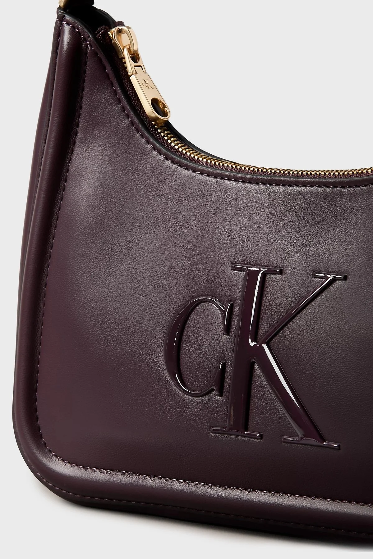 Calvin Klein Logolu Tutma Saplı Mini LV04F3230GBAP Bayan Çanta LV04F3230G BAP BORDO - 5
