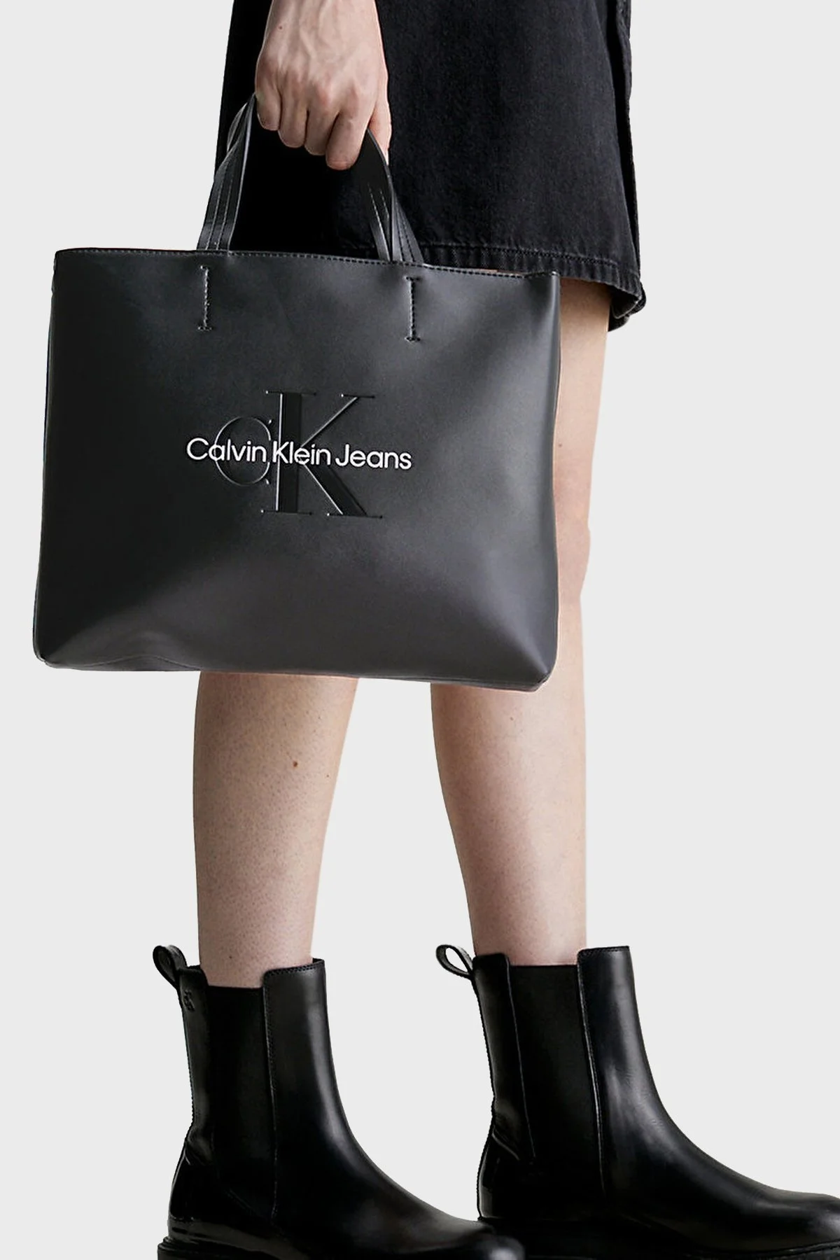 Calvin Klein Logolu Uzatma Askılı K60K6115470GL Bayan Çanta K60K611547 0GL SİYAH - 3