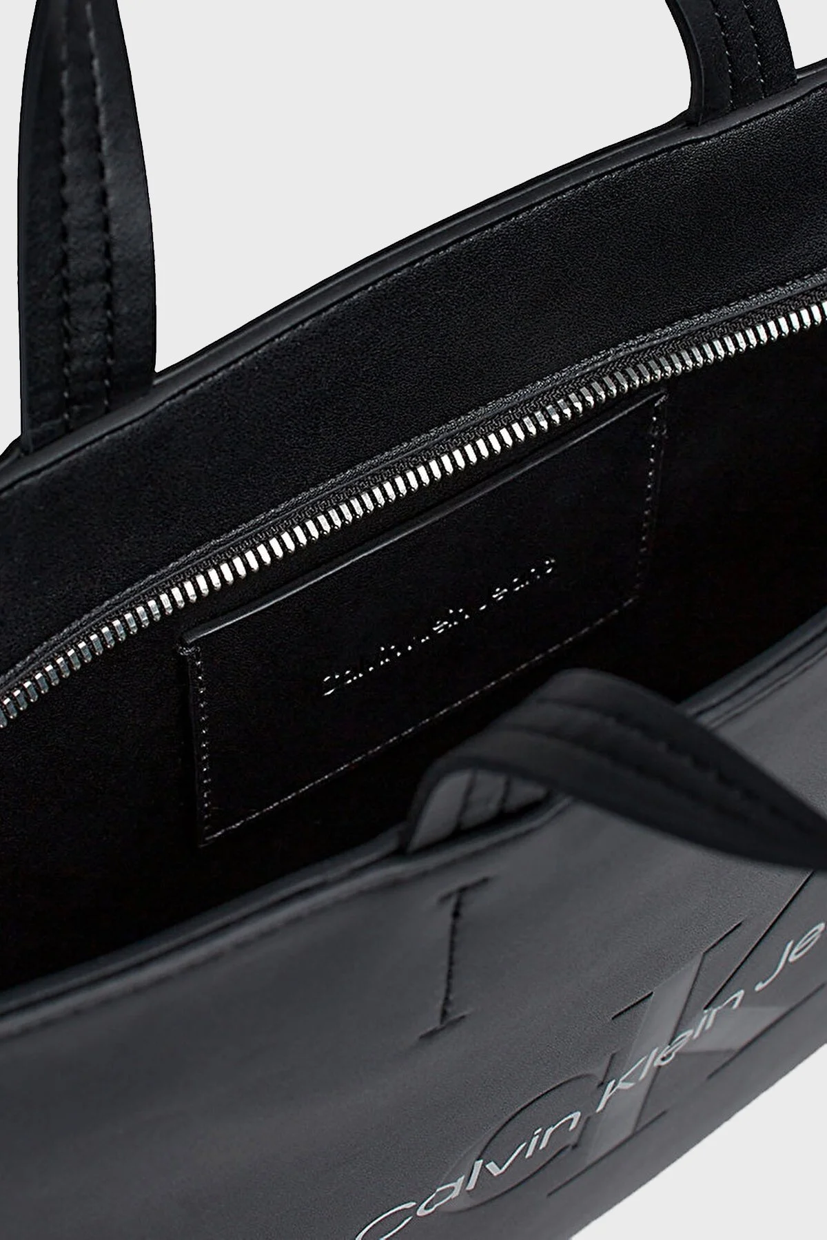 Calvin Klein Logolu Uzatma Askılı K60K6115470GL Bayan Çanta K60K611547 0GL SİYAH - 5