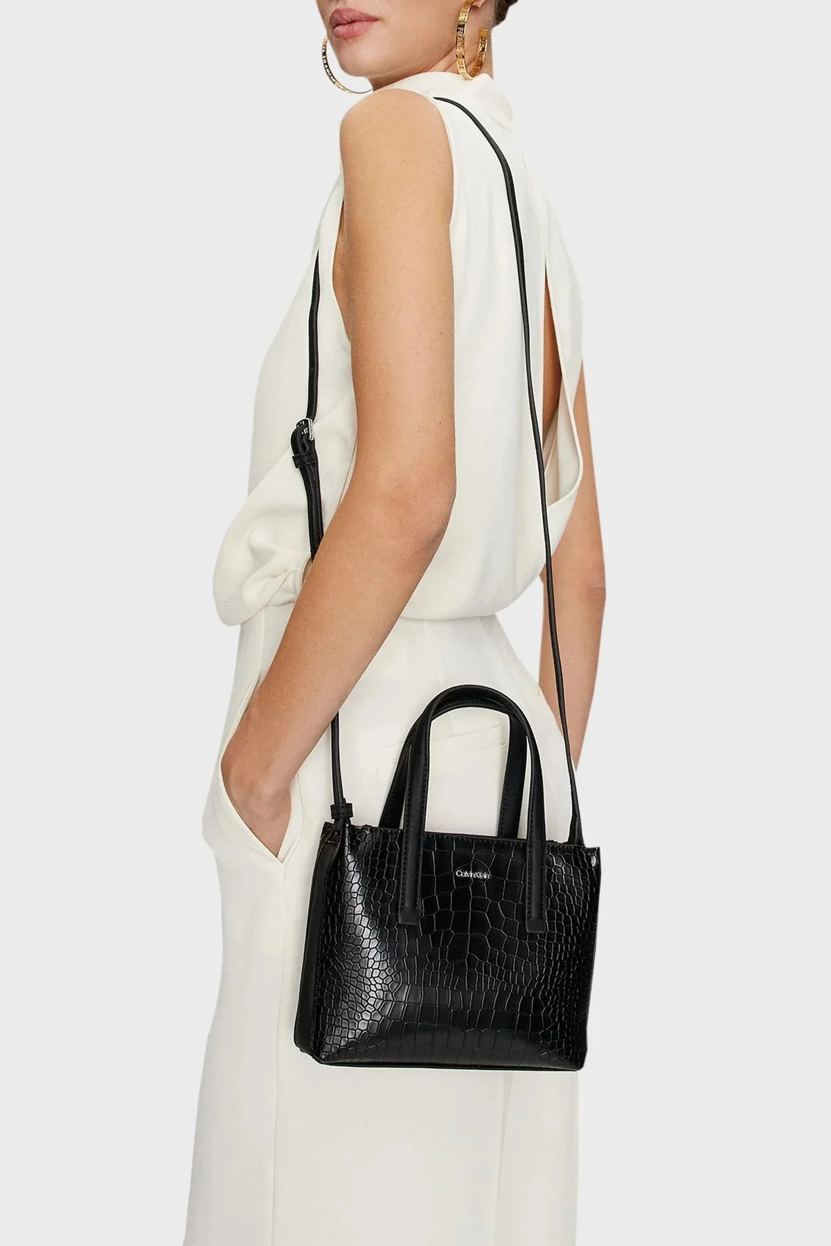 Calvin Klein Logolu Uzatma Askılı K60K612163BEH Bayan Çanta K60K612163 BEH SİYAH - 2