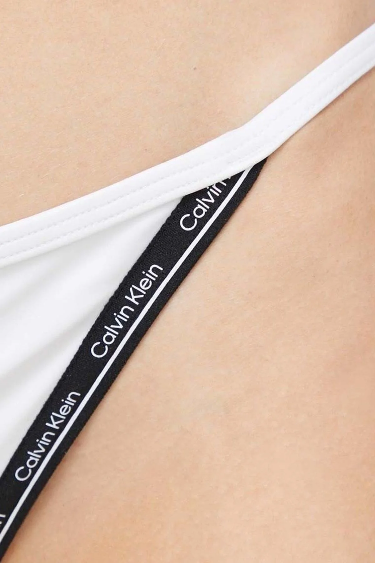 Calvin Klein Logolu Yanlardan Bağlamalı KW0KW01992YCD Bayan Bikini Altı KW0KW01992 YCD BEYAZ - 8