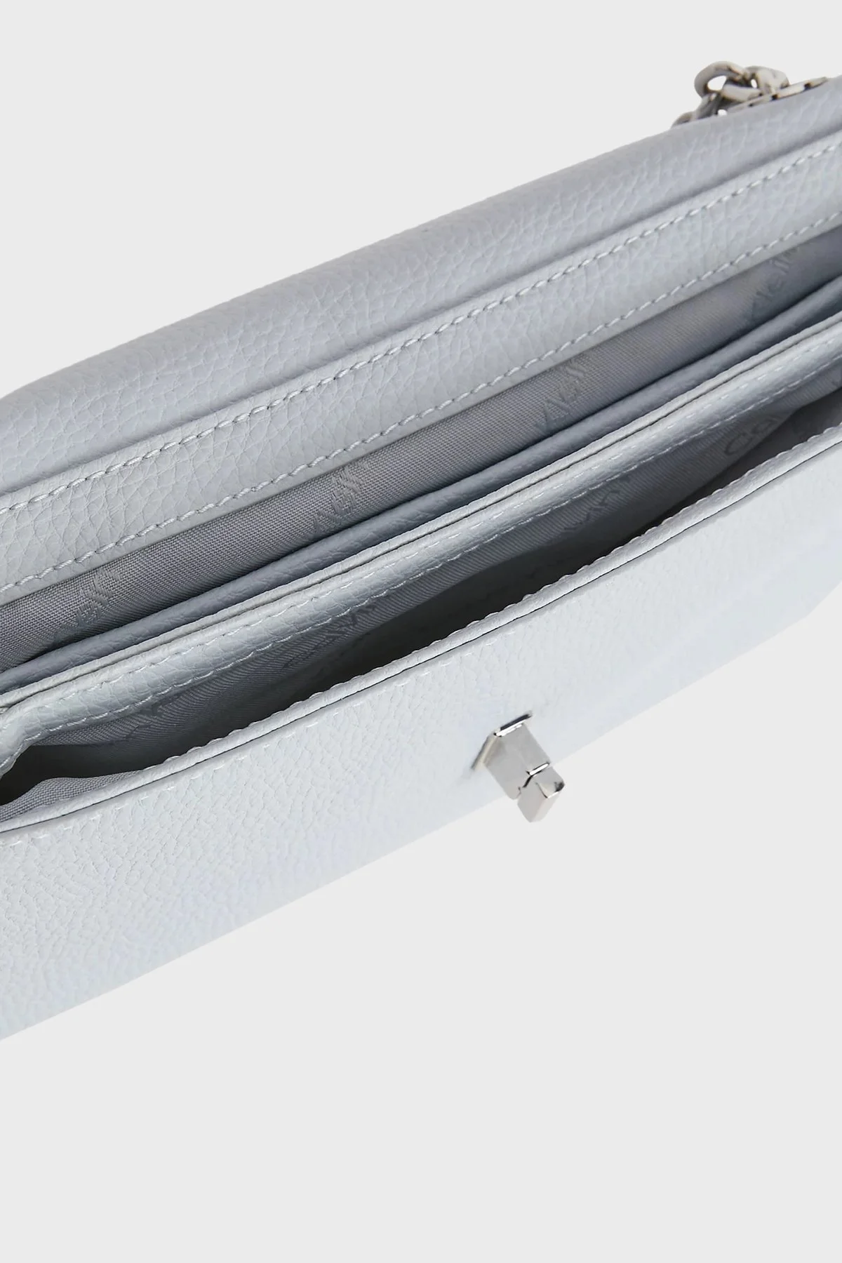 Calvin Klein Logolu Zincir Askılı K60K609395DYI Bayan Çanta K60K609395 DYI AÇIK MAVİ - 6