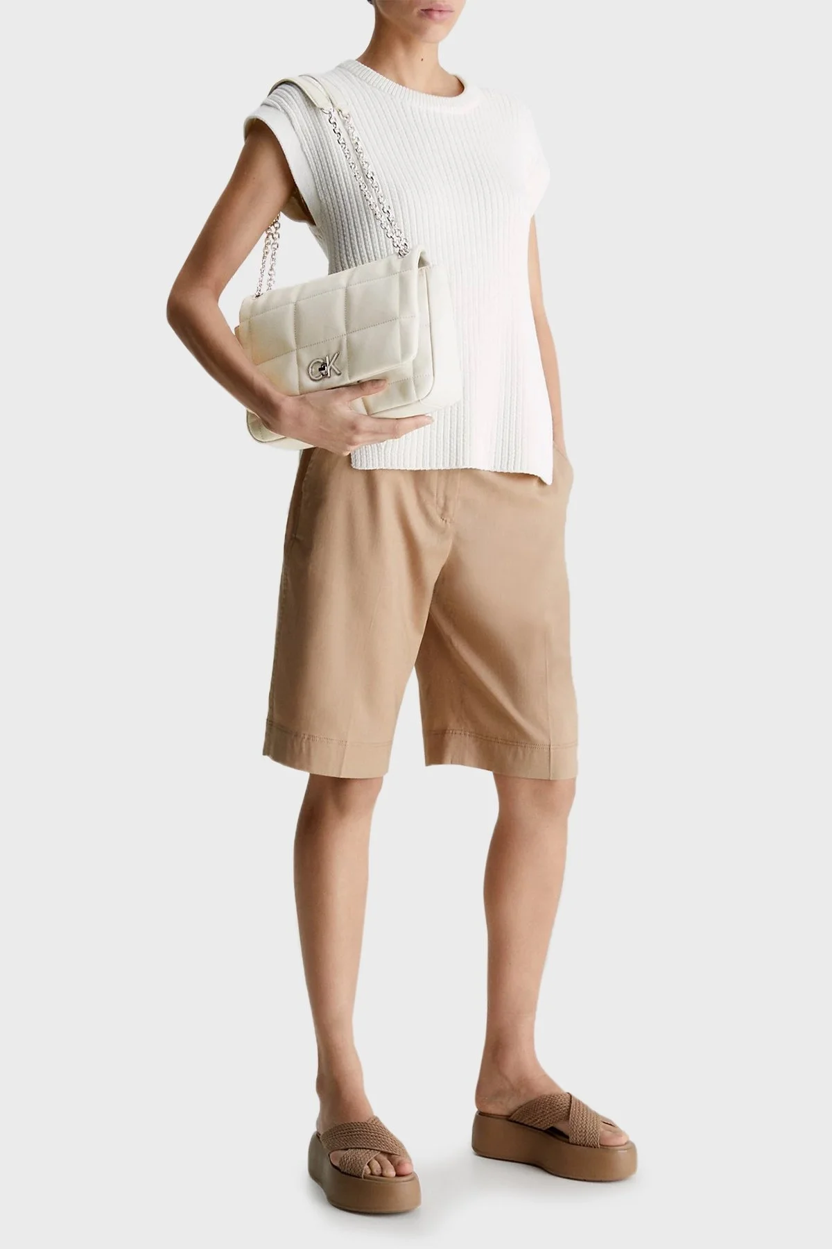 Calvin Klein logolu Zincir Askılı K60K610454PEA Bayan Çanta K60K610454 PEA BEJ - 2