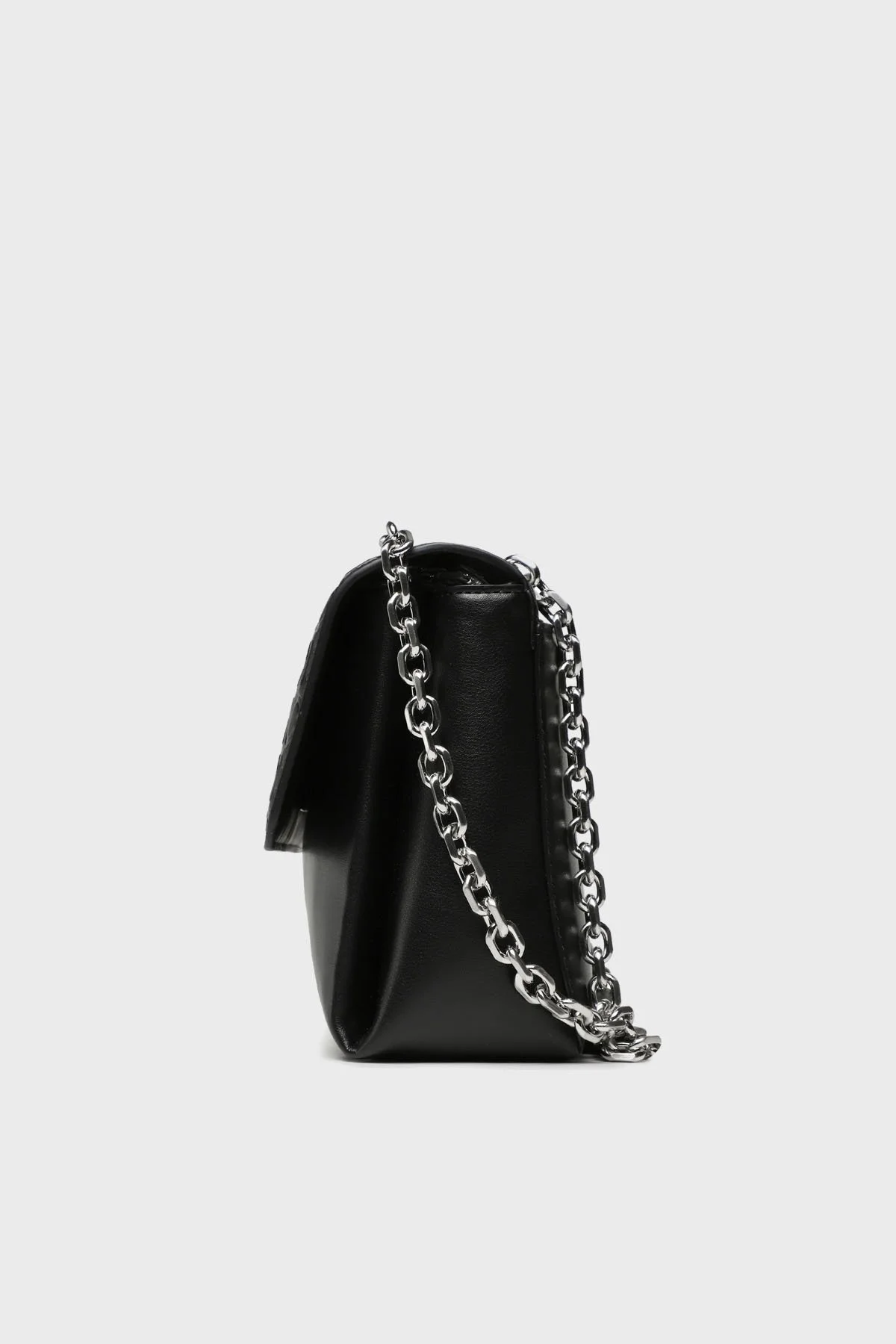 Calvin Klein Logolu Zincir Askılı K60K610919BAX Bayan Çanta K60K610919 BAX SİYAH - 4