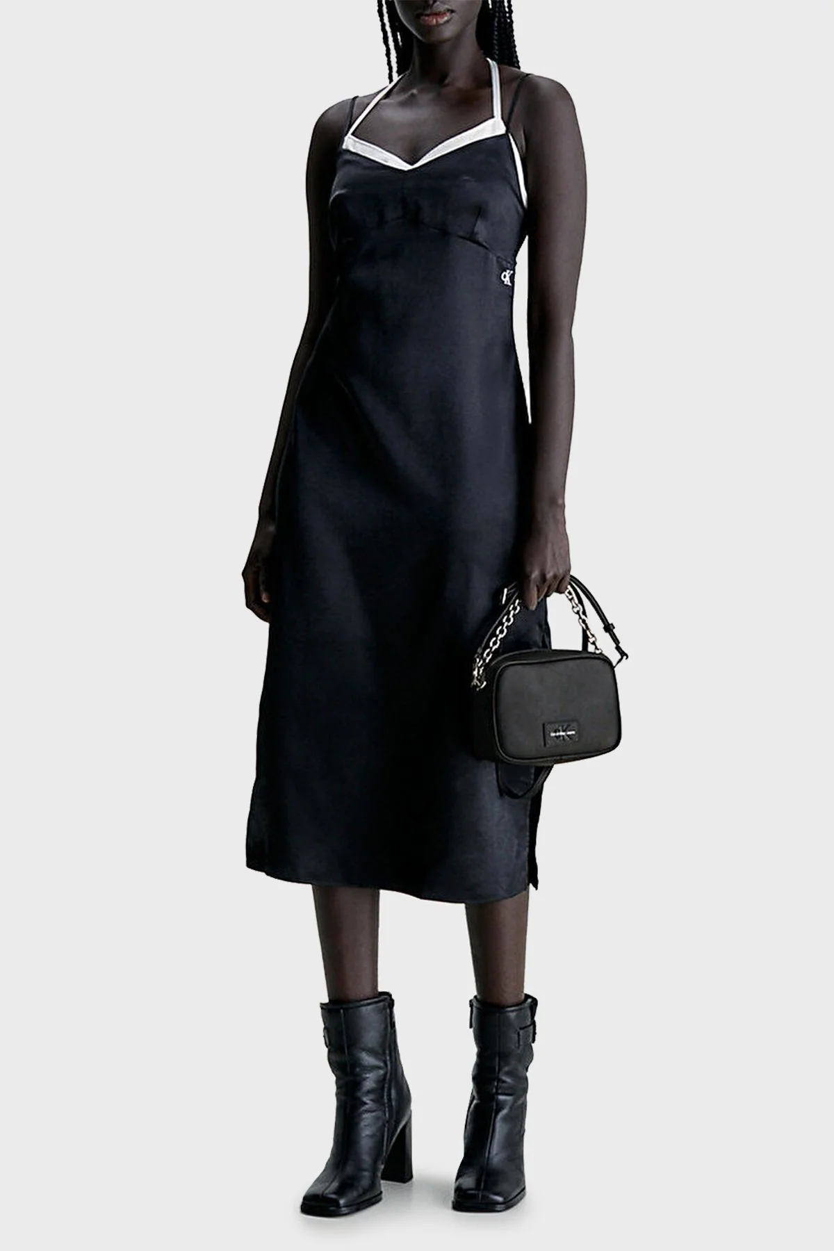 Calvin Klein Logolu Zincir Askılı K60K611189BDS Bayan Çanta K60K611189 BDS SİYAH - 2