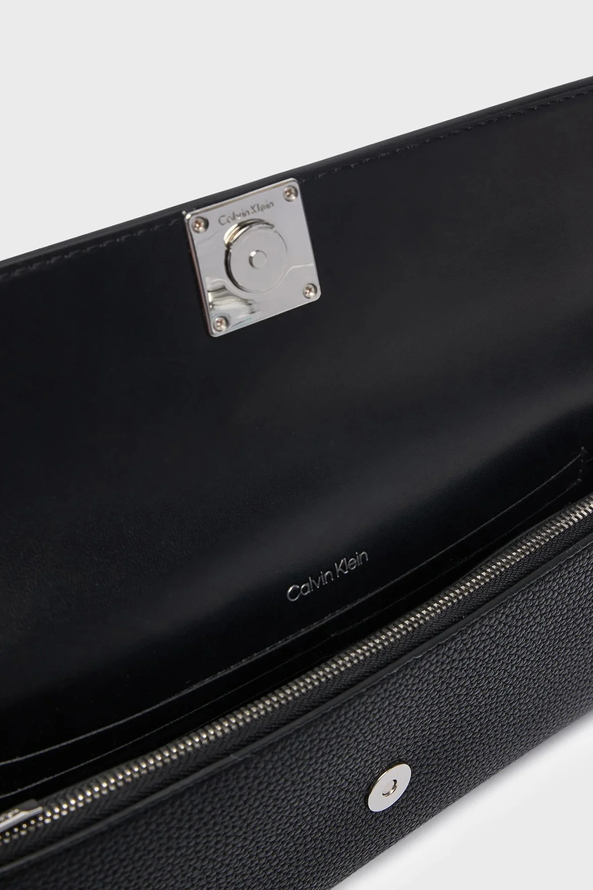 Calvin Klein Logolu Zincir Askılı LV04F3740GUB1 Kadın Çanta LV04F3740G UB1 SİYAH - 5