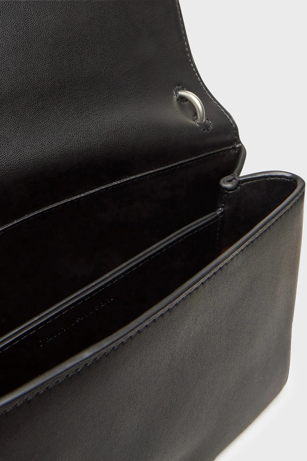 Calvin Klein Logolu Zincir Askılı LV04K3035GUB1 Bayan Çanta LV04K3035G UB1 SİYAH - 5