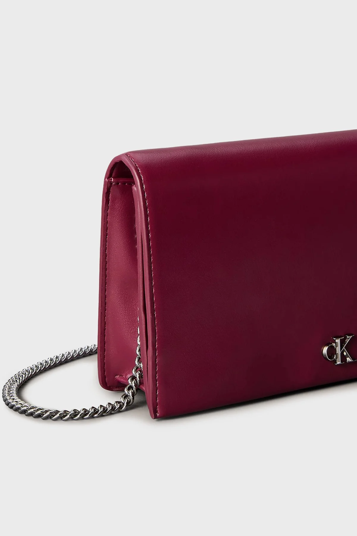Calvin Klein Logolu Zincir Askılı Portföy LV04F3319GZ1K Bayan Cüzdan LV04F3319G Z1K BORDO - 5