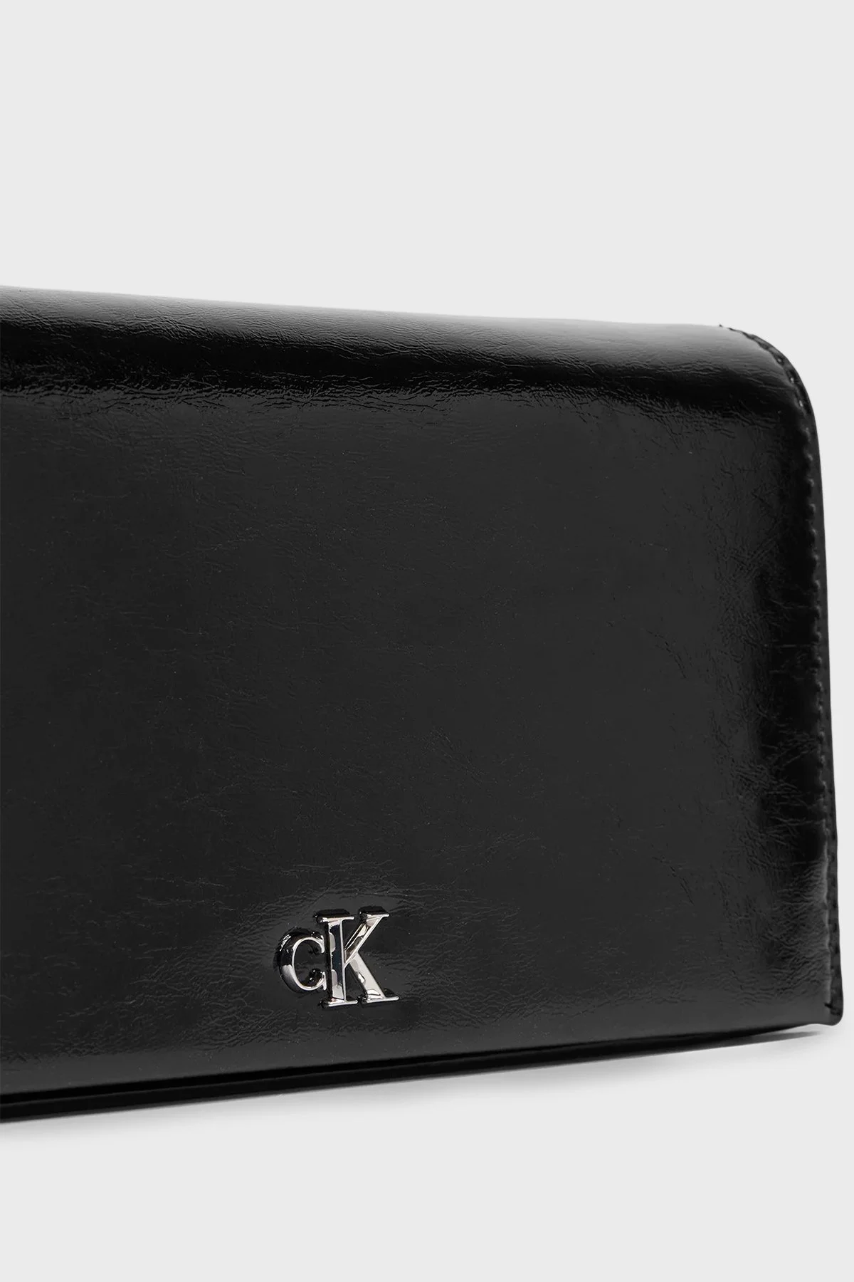 Calvin Klein Logolu Zincir Askılı Portföy LV04F3320GUB1 Bayan Cüzdan LV04F3320G UB1 SİYAH - 4