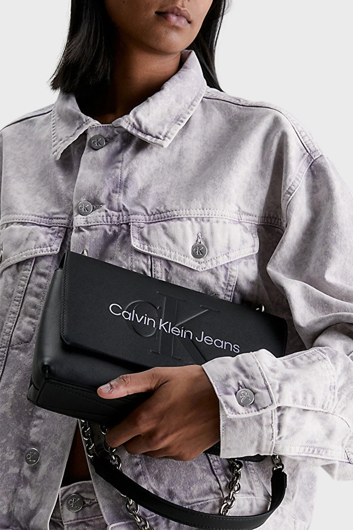 Calvin Klein Logolu Zincir Detaylı Omuz Askılı K60K6071980GJ Bayan Çanta K60K607198 0GJ SİYAH - 3