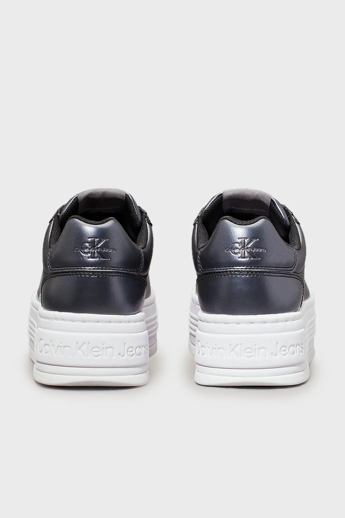 Calvin Klein Metalik Deri Platform Sneaker YW0YW014640GT Bayan Ayakkabı YW0YW01464 0GT SİYAH-BEYAZ - 3