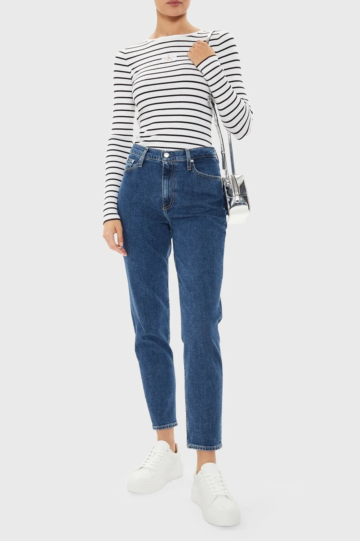 Calvin Klein Mom Fit Yüksek Bel Jeans J20J2236601A4 Bayan Kot Pantolon J20J223660 1A4 MAVİ - 7