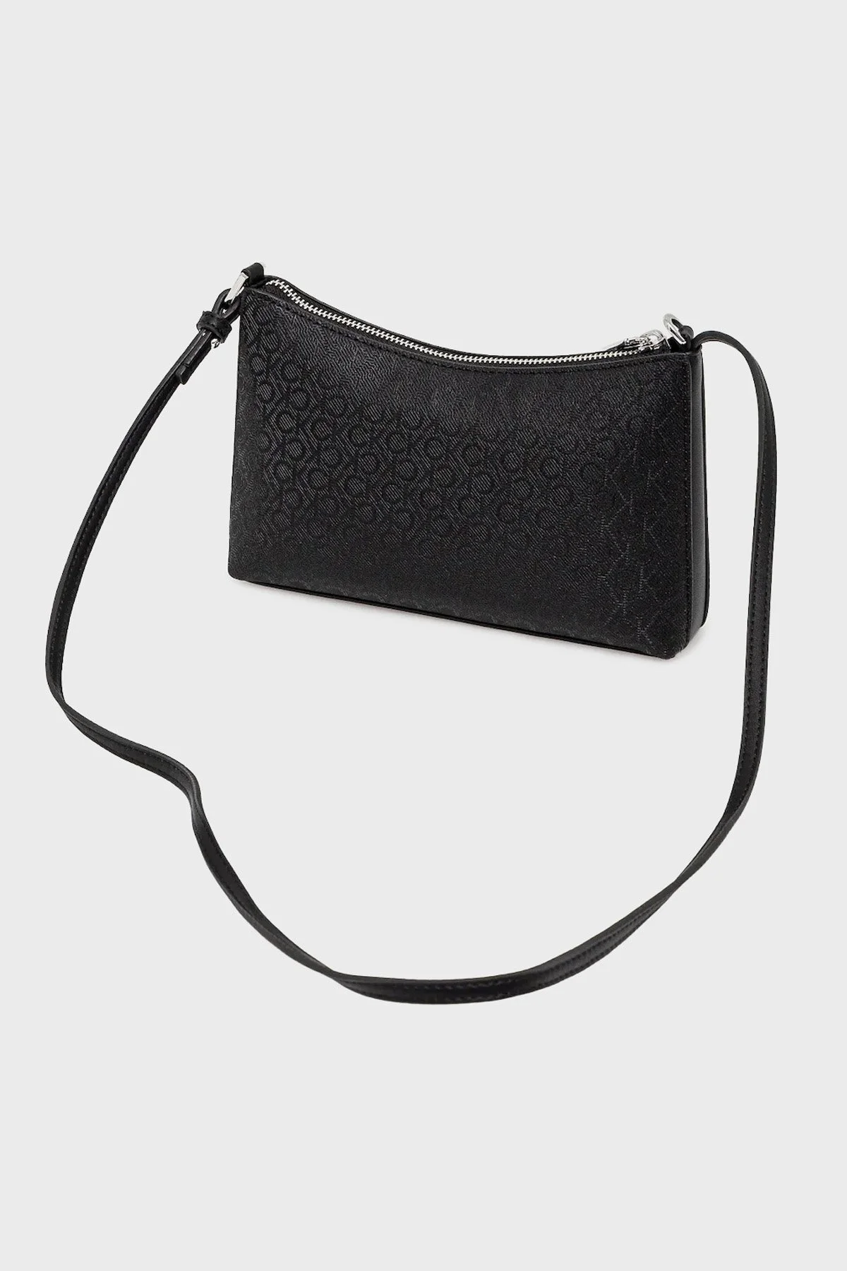 Calvin Klein Monogram Logo Baskılı Ayarlanabilir Askılı LV04F3099GUB1 Bayan Çanta LV04F3099G UB1 SİYAH - 2