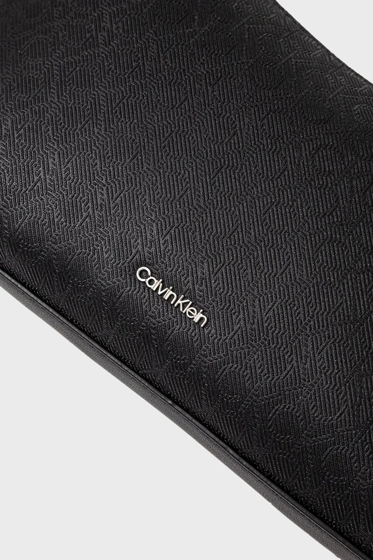 Calvin Klein Monogram Logo Baskılı Ayarlanabilir Askılı LV04F3099GUB1 Bayan Çanta LV04F3099G UB1 SİYAH - 4