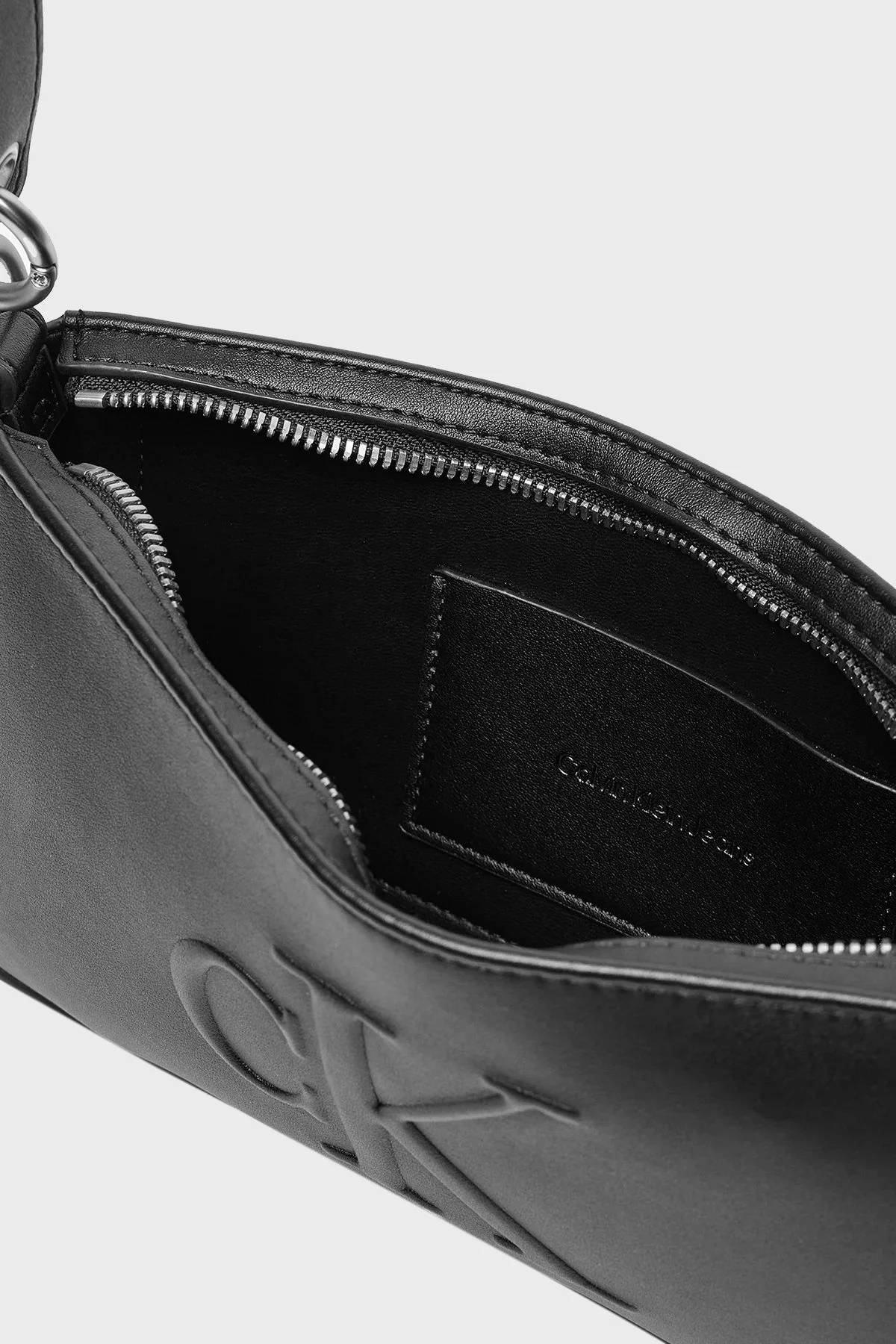 Calvin Klein Monogram Logo Baskılı Fermuarlı K60K612725BEH Bayan Çanta K60K612725 BEH SİYAH - 4