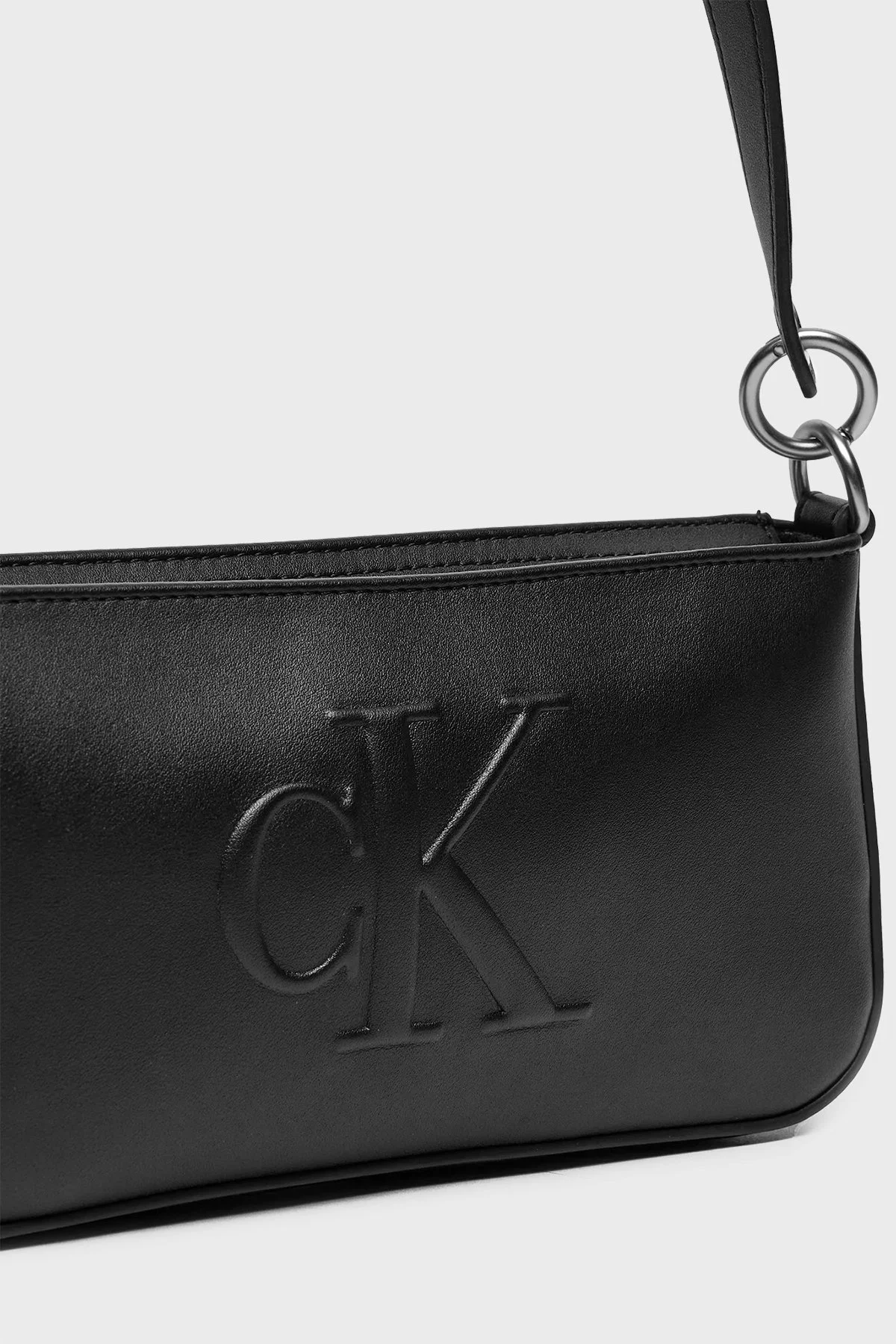 Calvin Klein Monogram Logo Baskılı Fermuarlı K60K612725BEH Bayan Çanta K60K612725 BEH SİYAH - 6