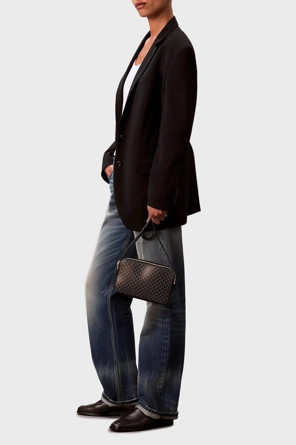 Calvin Klein Monogram Logo Baskılı Fermuarlı LV04F3268G2XA Bayan Çanta LV04F3268G 2XA SİYAH - 2