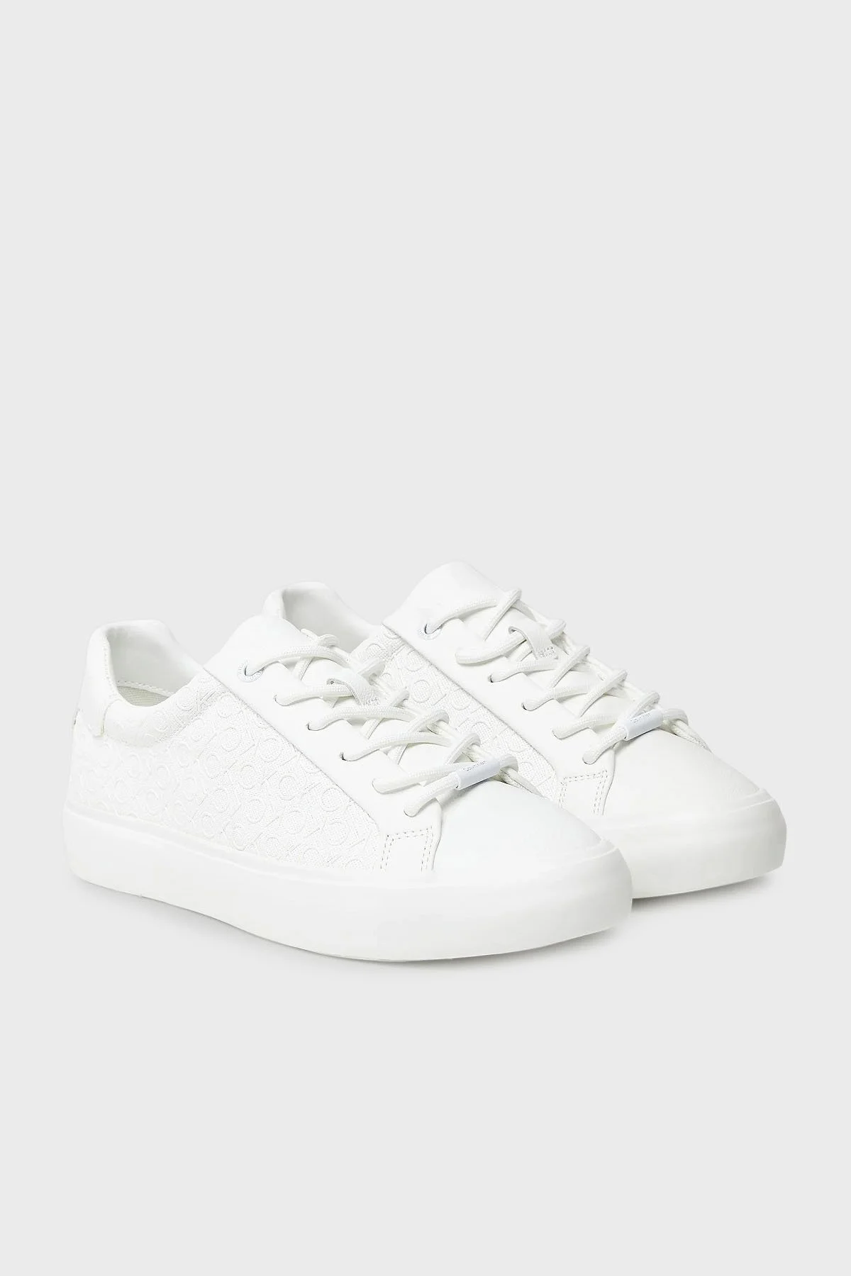 Calvin Klein Monogram Logo Baskılı Kalın Taban Sneaker HW0HW025730K4 Bayan Ayakkabı HW0HW02573 0K4 BEYAZ - 2