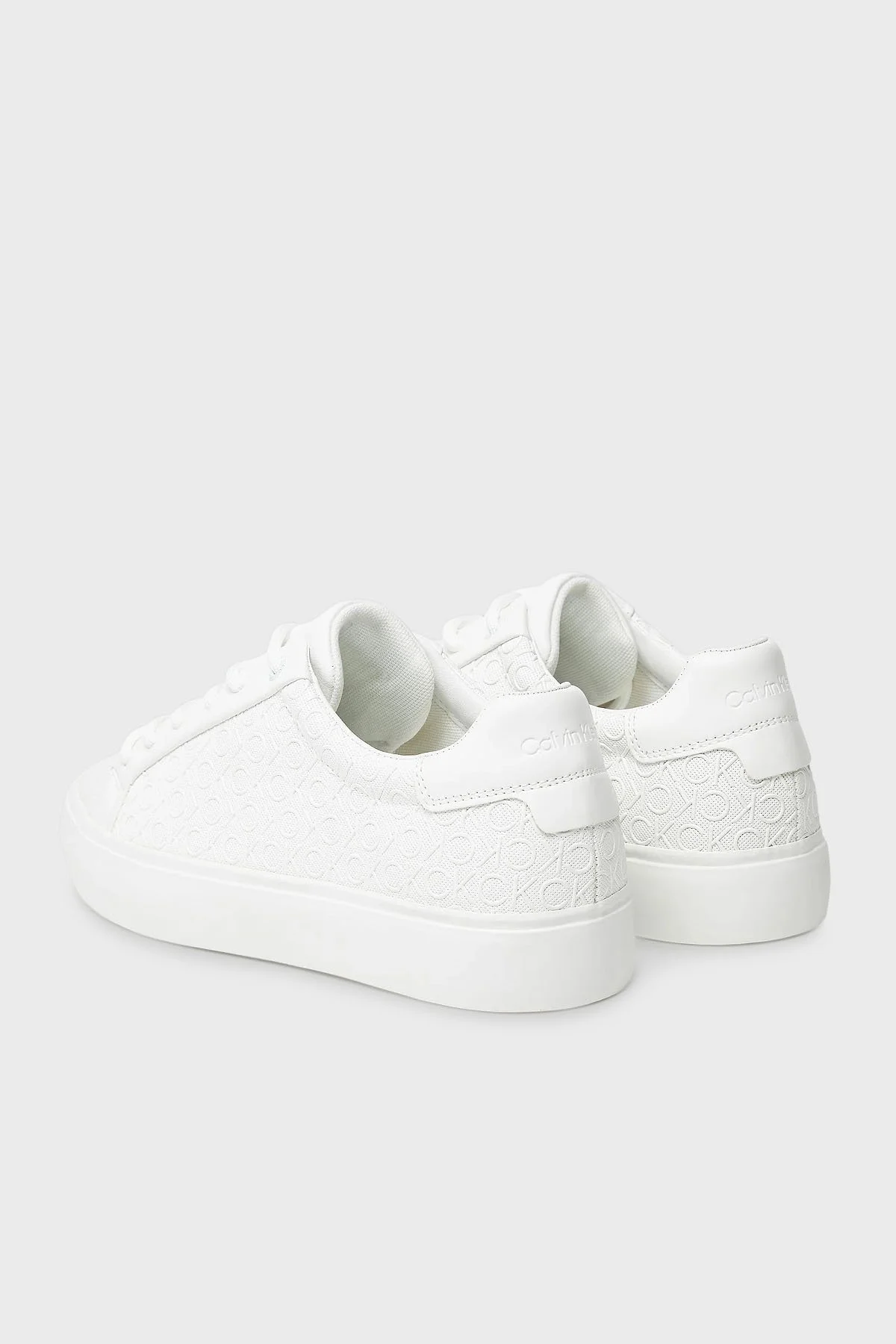 Calvin Klein Monogram Logo Baskılı Kalın Taban Sneaker HW0HW025730K4 Bayan Ayakkabı HW0HW02573 0K4 BEYAZ - 4