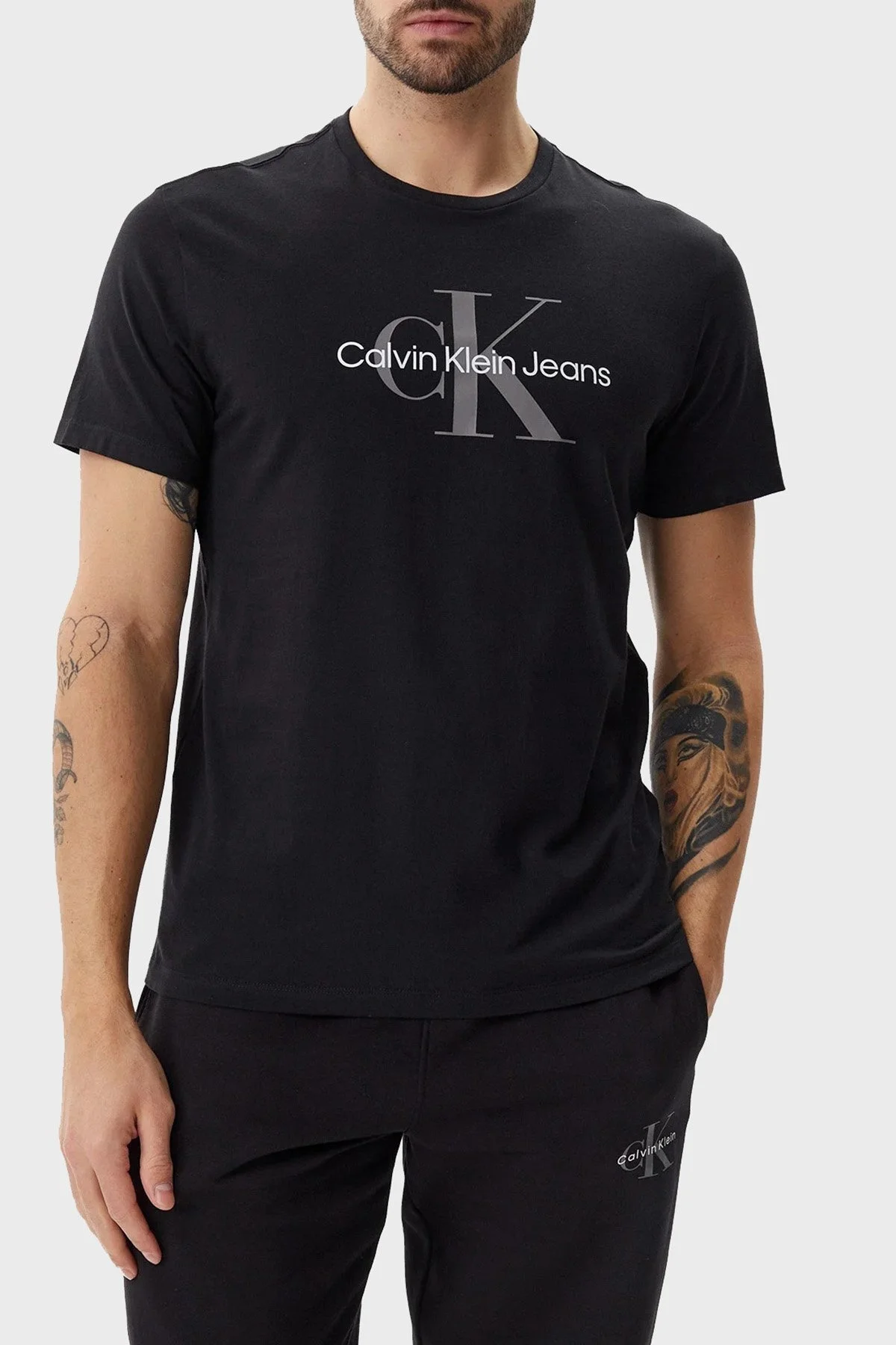 Calvin Klein Monogram Logolu Pamuklu Regular Fit Bisiklet Yaka LV040EM286UB1 Erkek T Shirt LV040EM286 UB1 SİYAH - 1