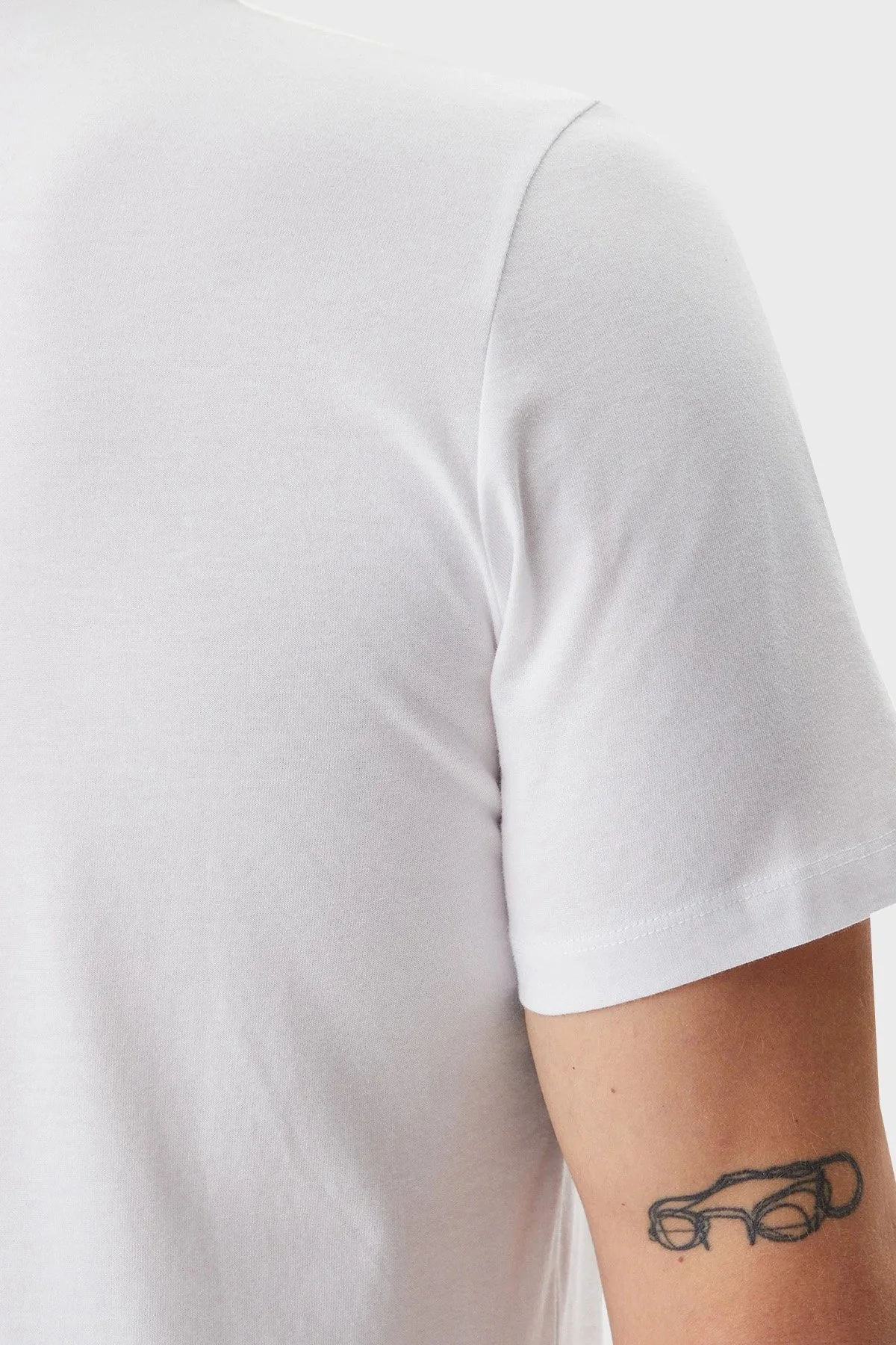 Calvin Klein Monogram Logolu Pamuklu Regular Fit Bisiklet Yaka LV040EM286YAA Erkek T Shirt LV040EM286 YAA BEYAZ - 10