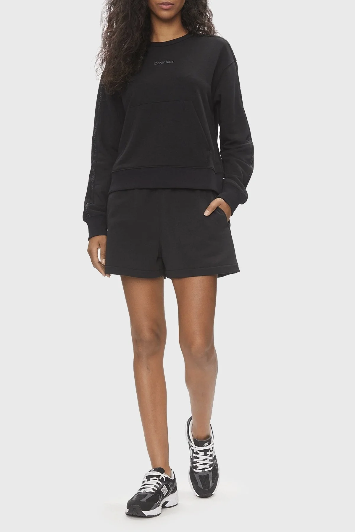 Calvin Klein Normal Bel Regular Fit 00GWS4S826BAE Bayan Short 00GWS4S826 BAE SİYAH - 1