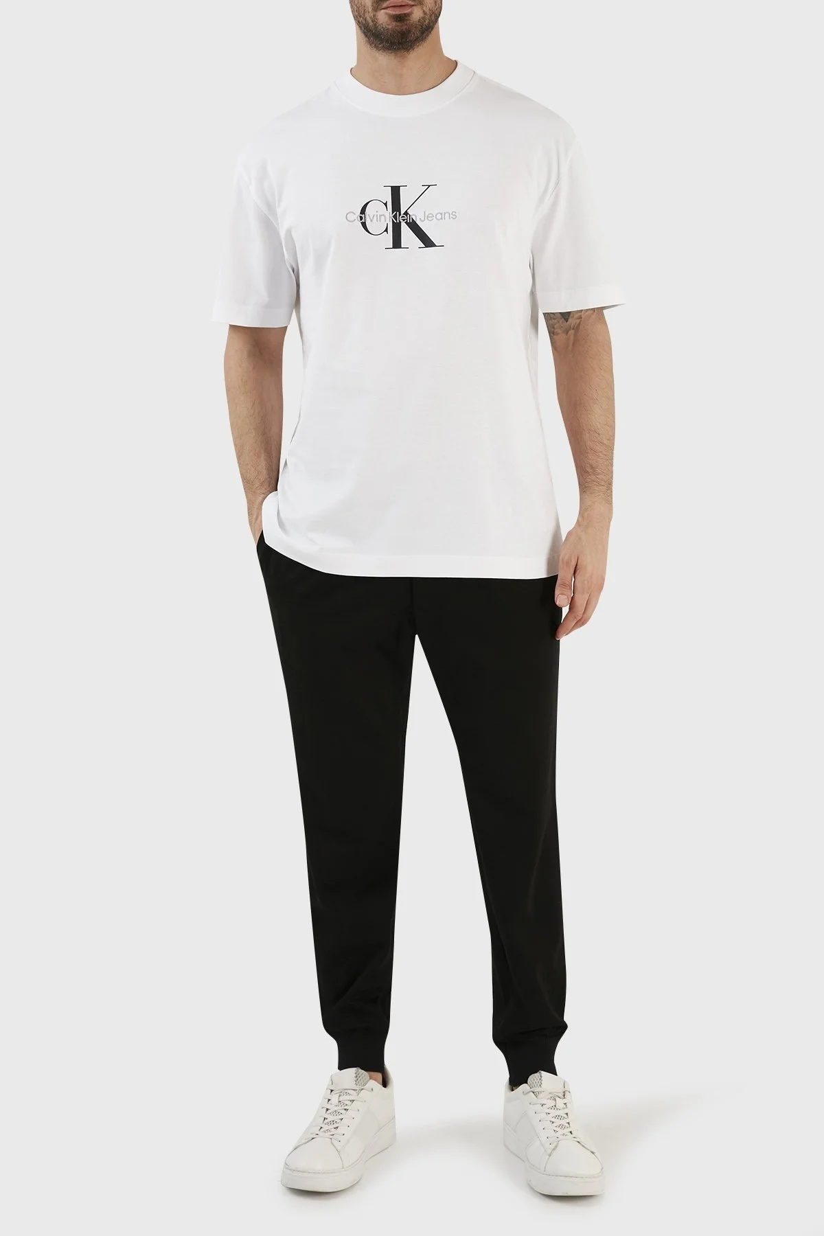 Calvin Klein Organik Pamuklu Bisiklet Yaka Oversize J30J323307YAF Erkek T Shirt J30J323307 YAF BEYAZ - 3