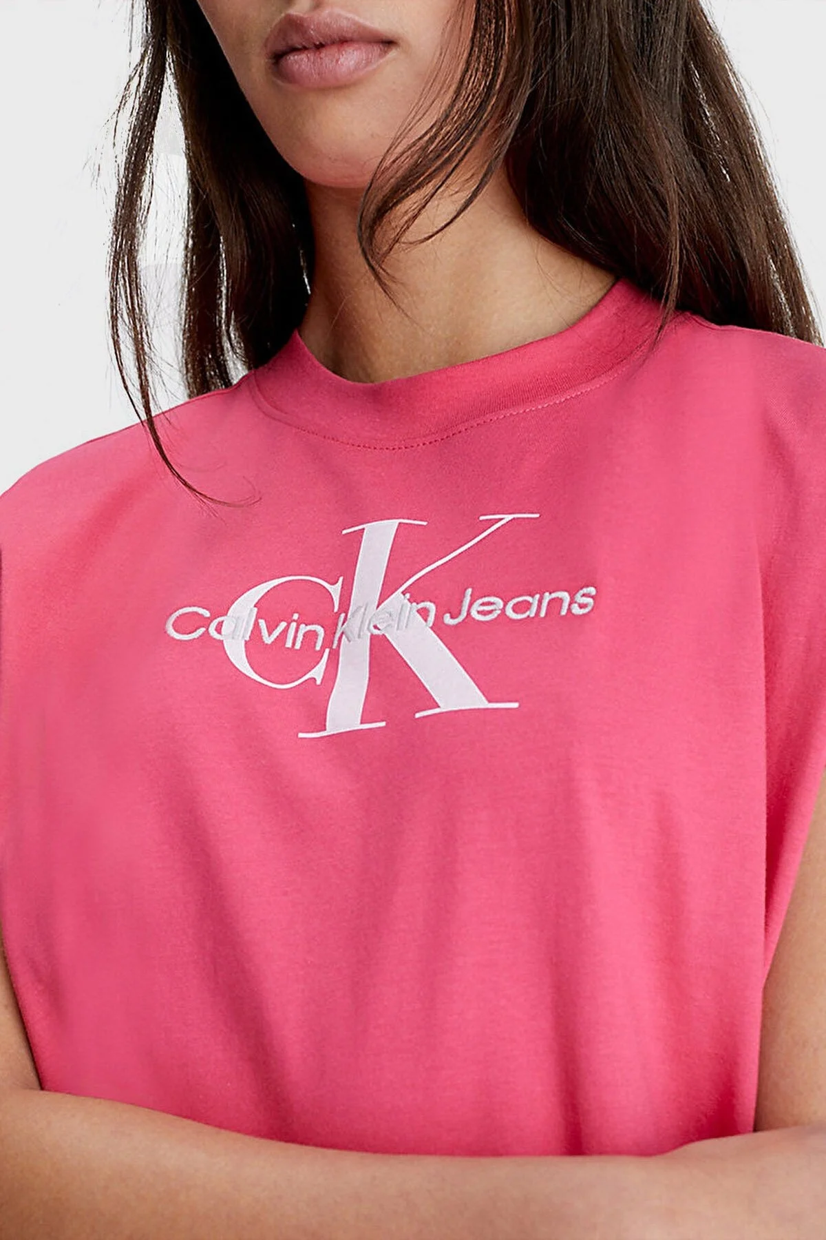 Calvin Klein Organik Pamuklu Bisiklet Yaka Relaxed Fit J20J220717XI1 Bayan T Shirt J20J220717 XI1 PEMBE - 3