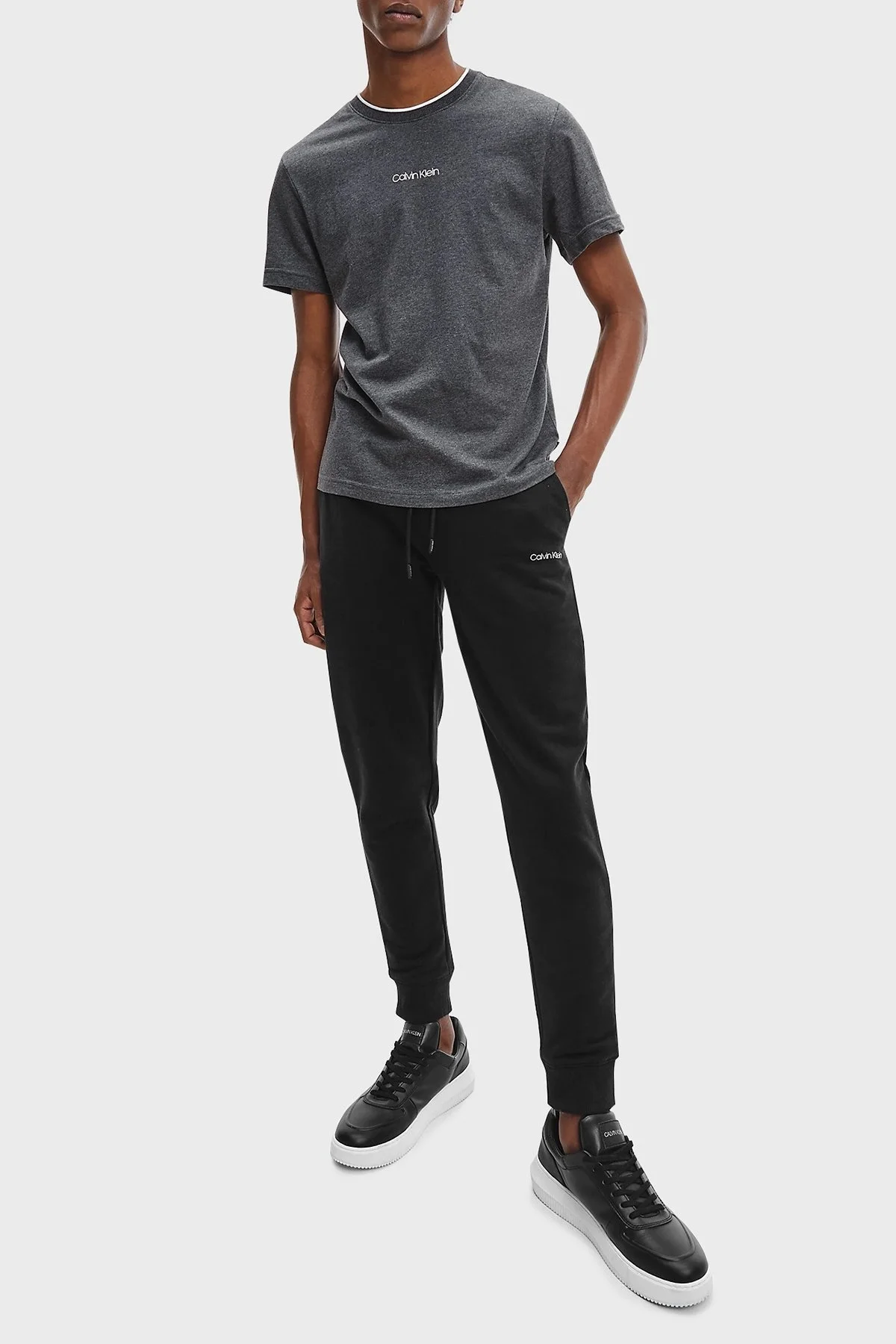 Calvin Klein Organik Pamuklu Cepli Jogger Erkek Pantolon K10K107954 BEH SİYAH - 3