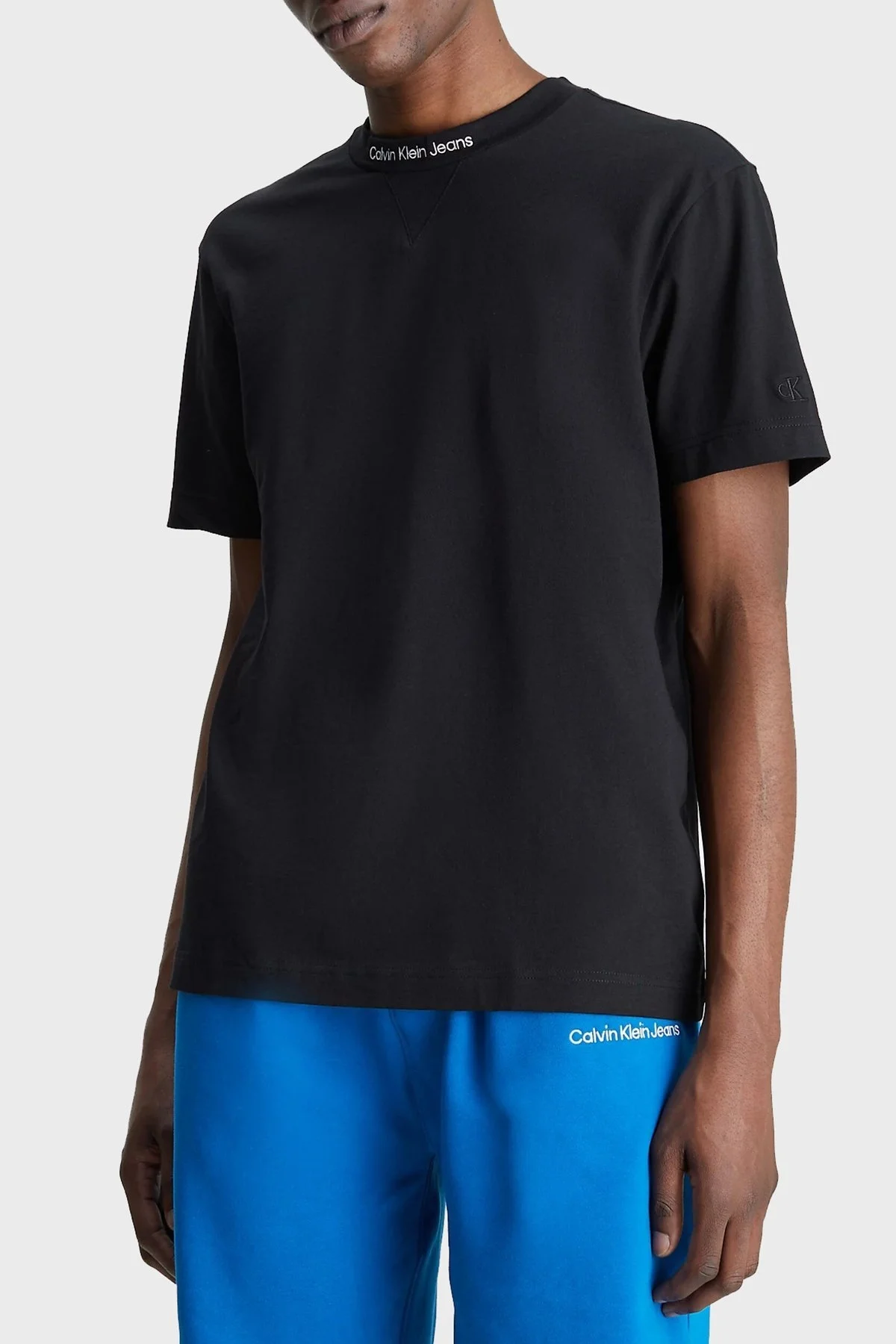 Calvin Klein Organik Pamuklu Logolu Bisiklet Yaka Relaxed Fit J30J322845BEH Erkek T Shirt J30J322845 BEH SİYAH - 1