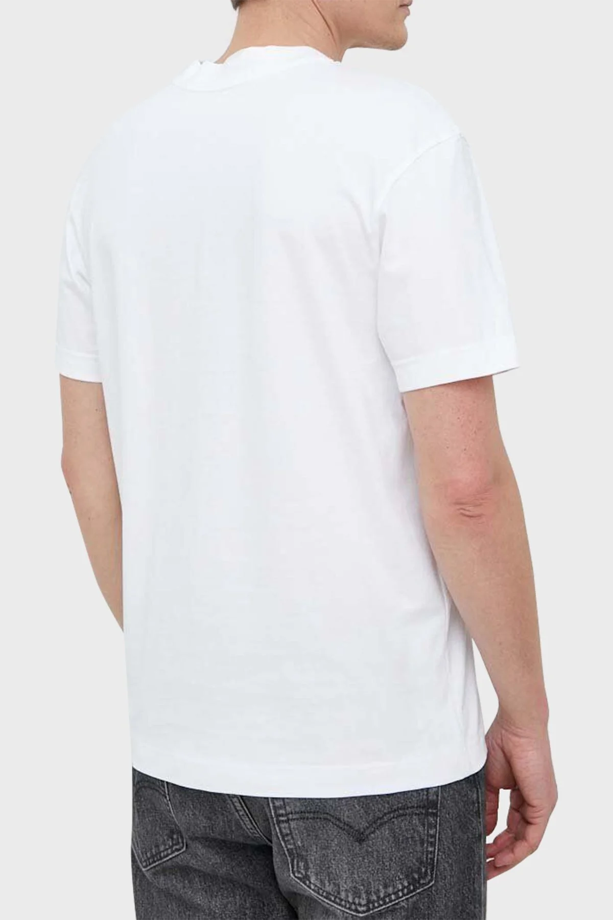 Calvin Klein Organik Pamuklu Logolu Bisiklet Yaka Relaxed Fit J30J322845YAF Erkek T Shirt J30J322845 YAF BEYAZ - 2