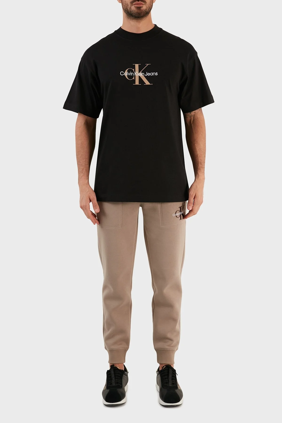 Calvin Klein Organik Pamuklu Oversize Bisiklet Yaka Erkek T Shirt J30J322516 BEH SİYAH - 5