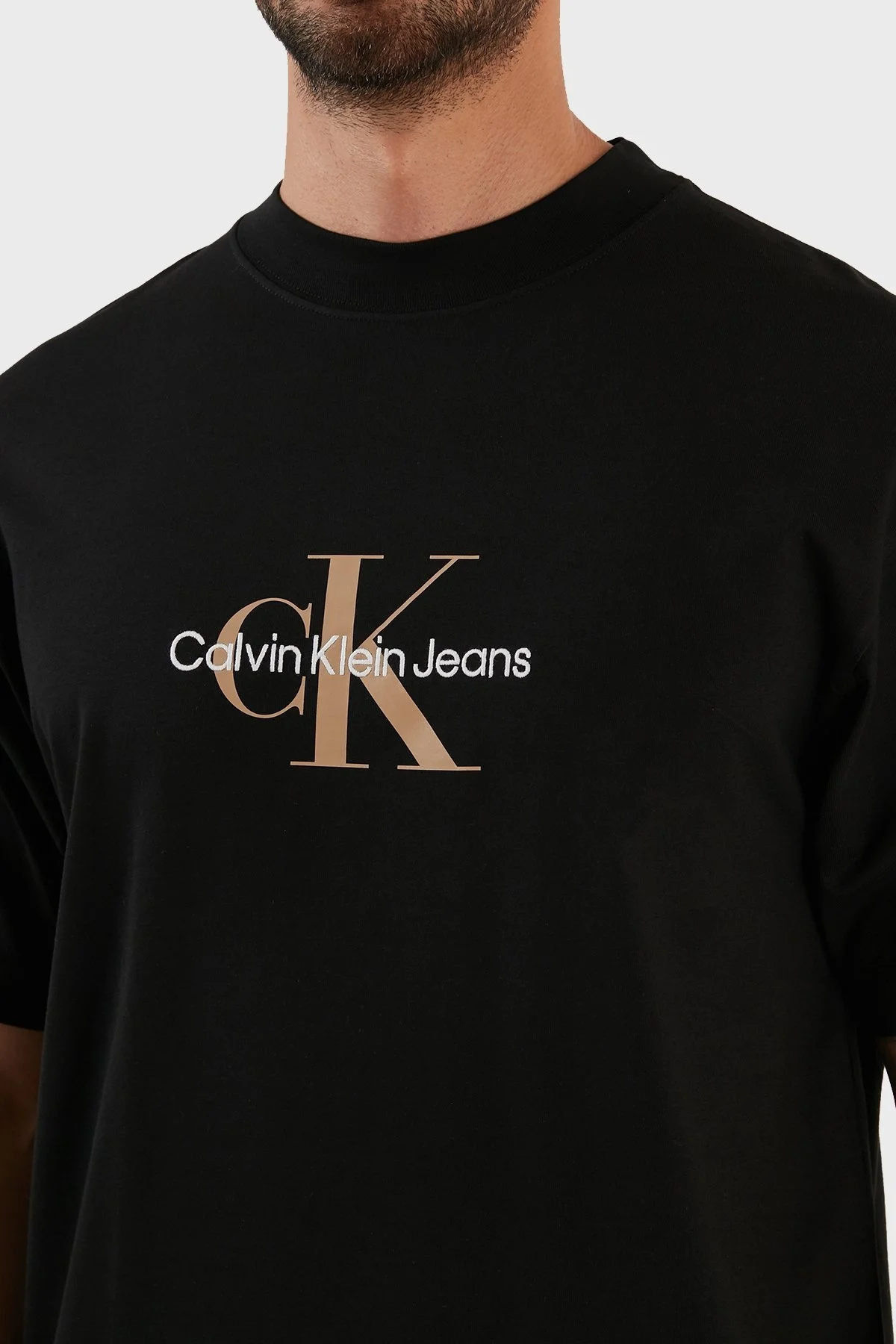 Calvin Klein Organik Pamuklu Oversize Bisiklet Yaka Erkek T Shirt J30J322516 BEH SİYAH - 6