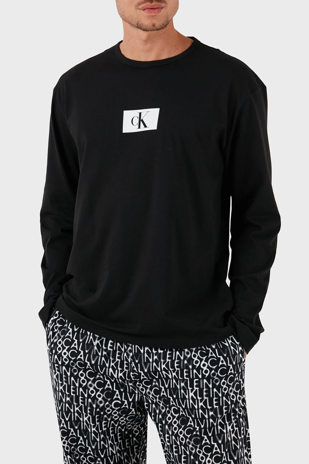 Calvin Klein Organik Pamuklu Regular Fit 000NM2526ENA8 Erkek Pijama Takımı 000NM2526E NA8 SİYAH - 3