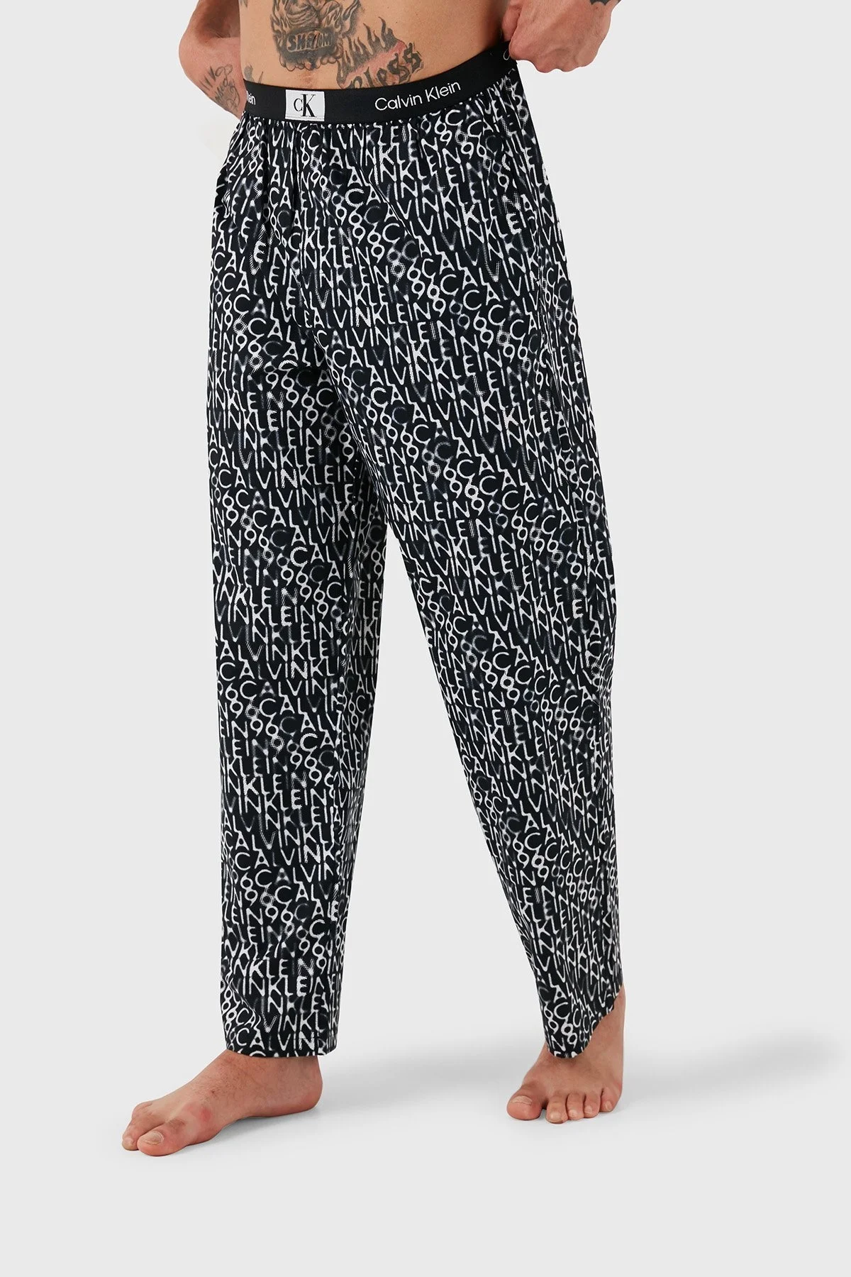 Calvin Klein Organik Pamuklu Regular Fit 000NM2526ENA8 Erkek Pijama Takımı 000NM2526E NA8 SİYAH - 7