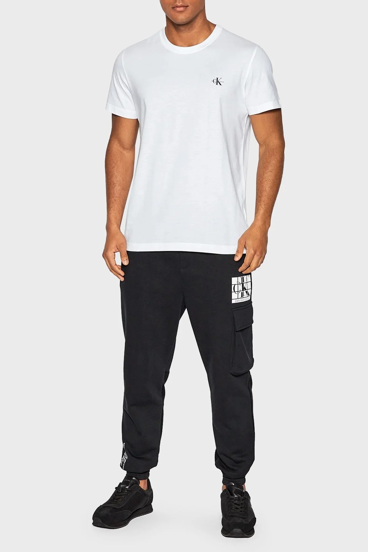 Calvin Klein Organik Pamuklu Regular Fit 2li J30J320199YAF Erkek T Shirt J30J320199 YAF SİYAH-BEYAZ - 9