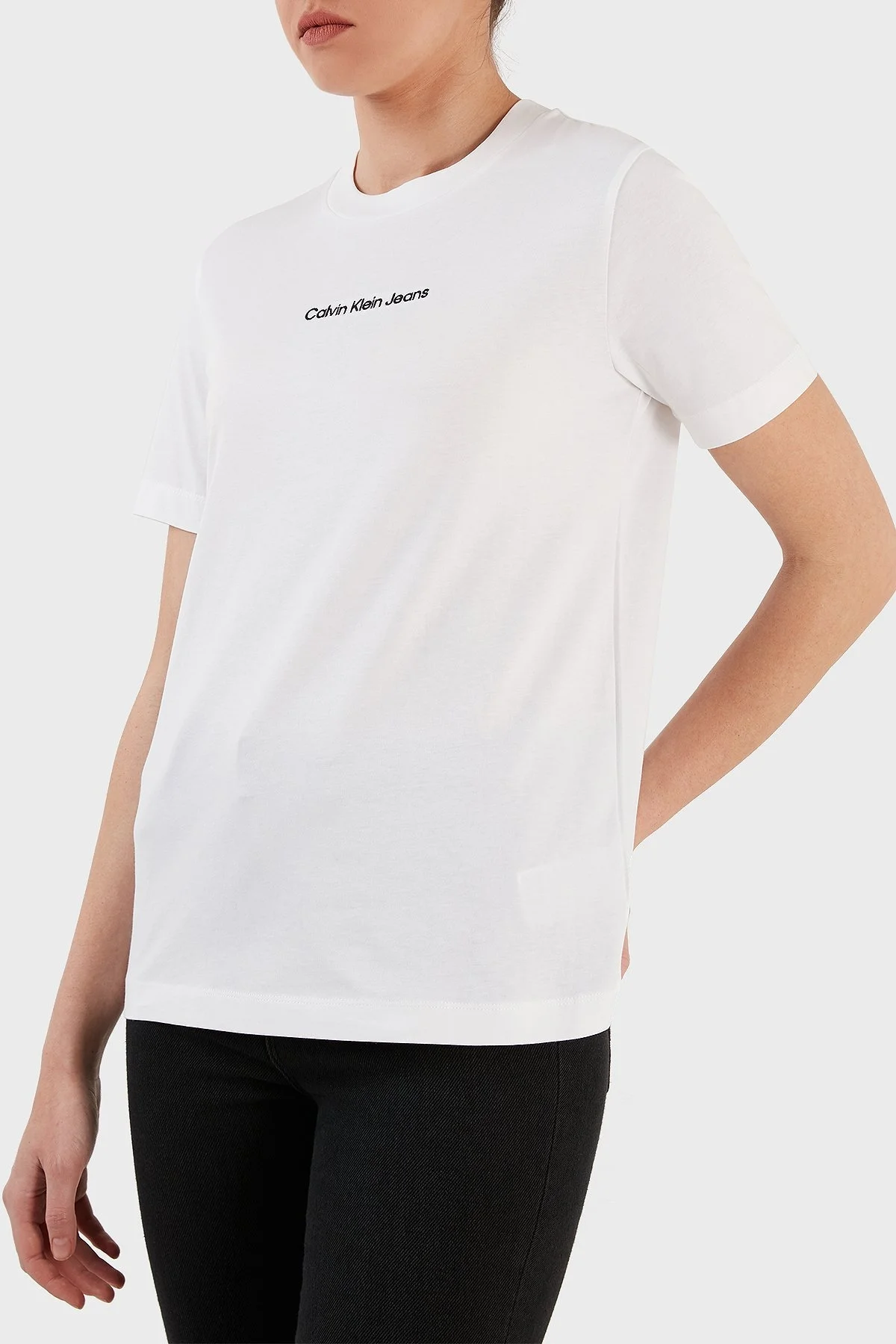 Calvin Klein Organik Pamuklu Regular Fit Bisiklet Yaka Bayan T Shirt J20J221065 YAF BEYAZ - 8