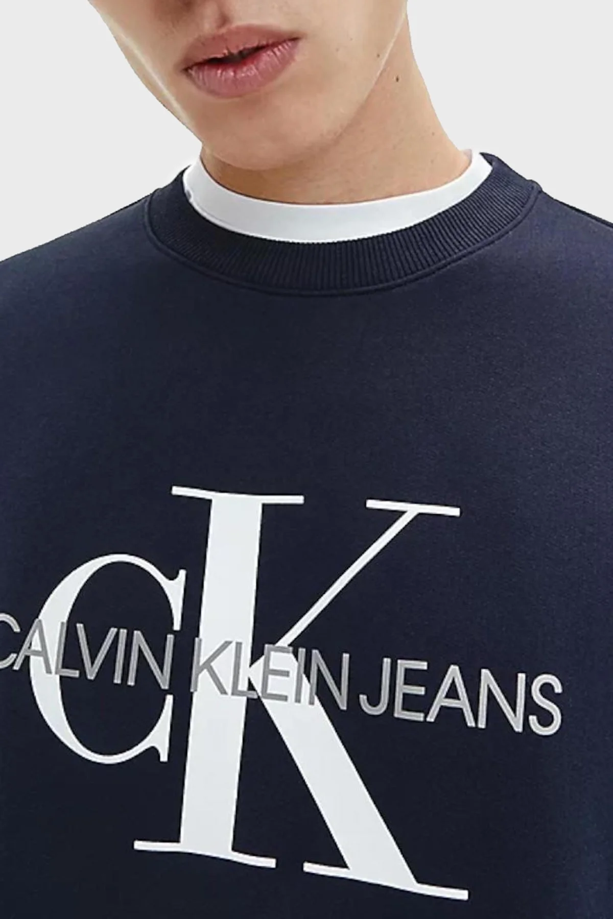 Calvin Klein Organik Pamuklu Regular Fit Bisiklet Yaka Erkek Sweat J30J320933 CHW LACİVERT - 2