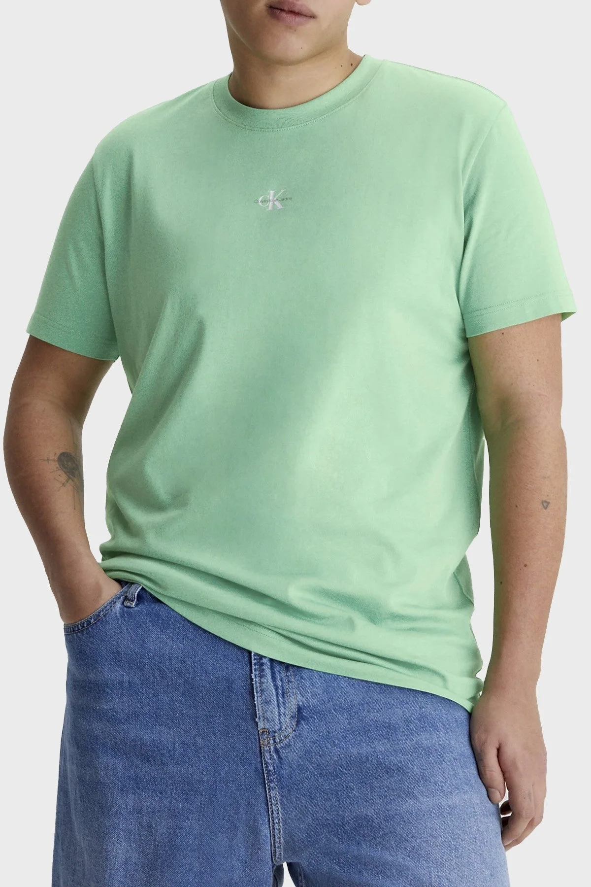 Calvin Klein Organik Pamuklu Regular Fit Bisiklet Yaka J30J322466L1C Erkek T Shirt J30J322466 L1C YEŞİL - 2