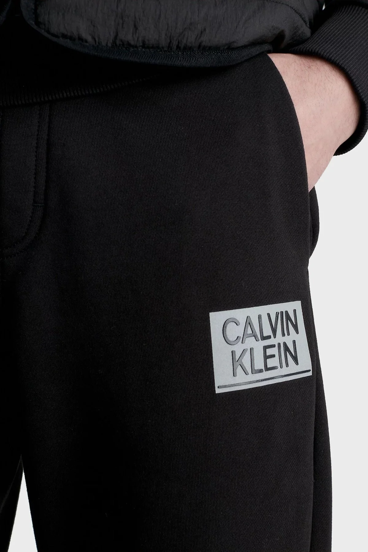 Calvin Klein Erkek Pantolon K10K111875 BEH SİYAH - 4