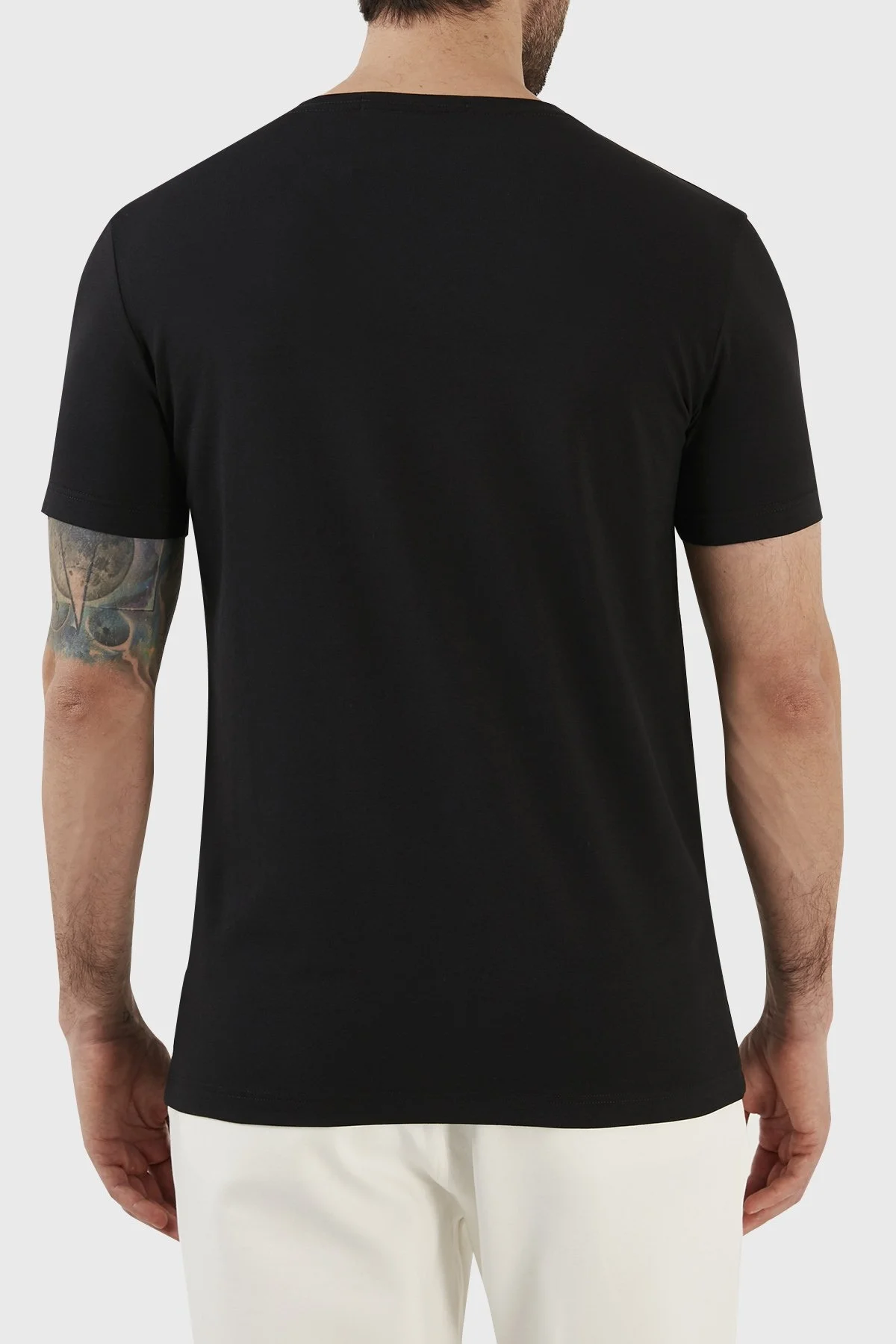 Calvin Klein Organik Pamuklu Regular Fit V Yaka J30J322842BEH Erkek T Shirt J30J322842 BEH SİYAH - 6