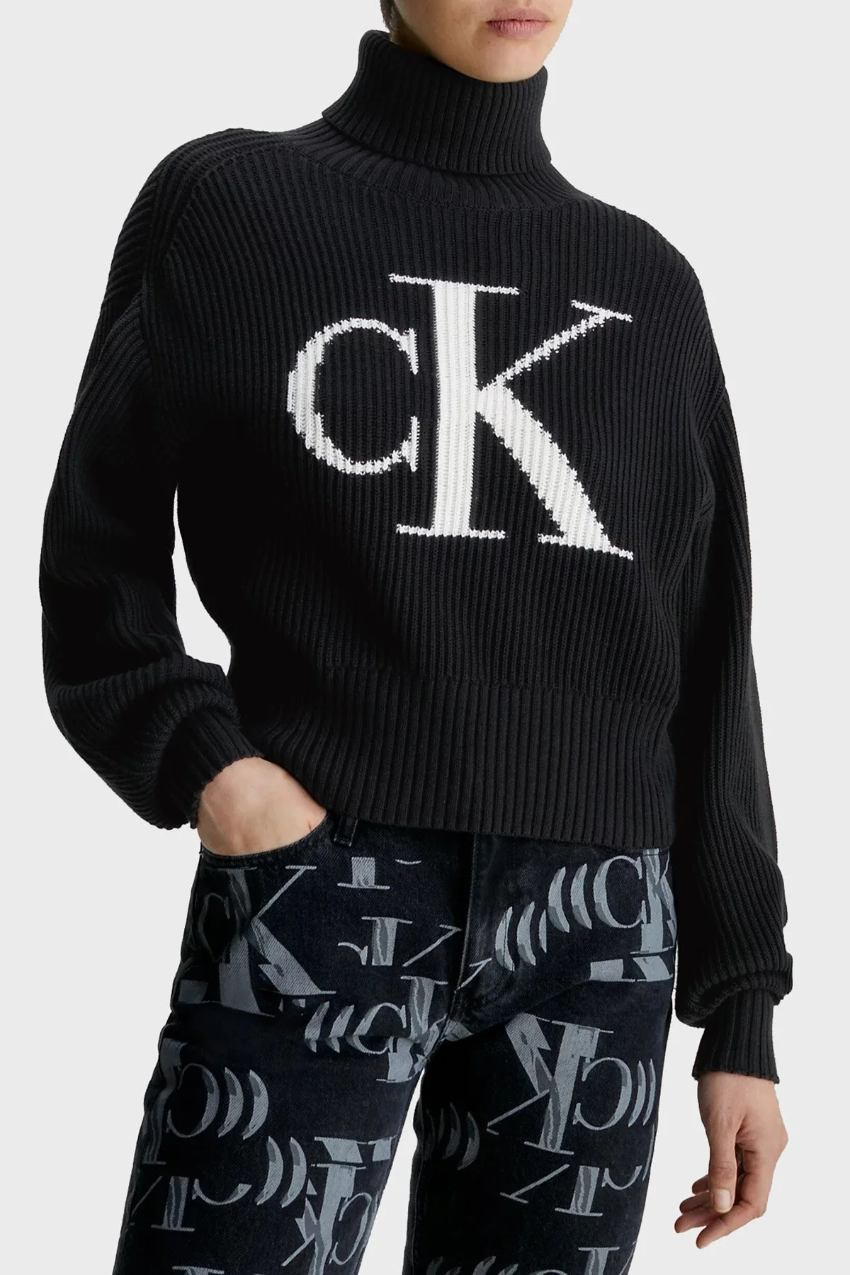 Calvin Klein Organik Pamuklu Relaxed Fit Balıkçı Yaka J20J221960BEH Bayan Kazak J20J221960 BEH SİYAH - 1