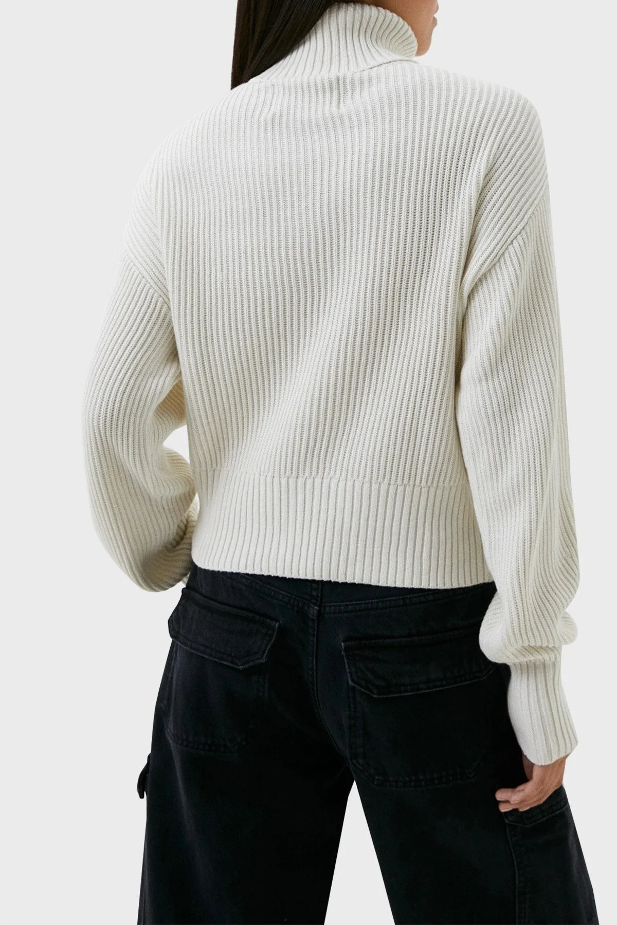 Calvin Klein Organik Pamuklu Relaxed Fit Balıkçı Yaka J20J221960YBI Bayan Kazak J20J221960 YBI BEYAZ - 2
