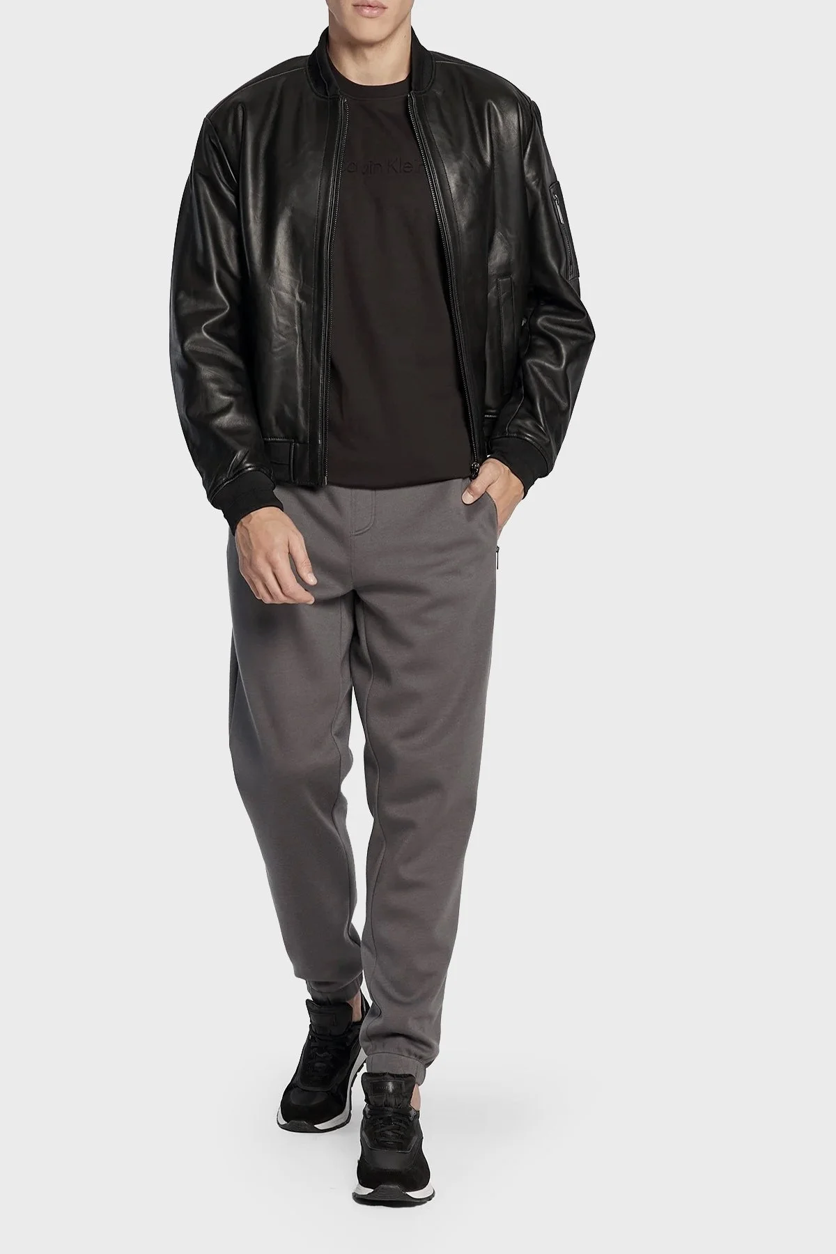 Calvin Klein Organik Pamuklu Relaxed Fit K10K109900BEH Erkek T Shirt K10K109900 BEH SİYAH - 2