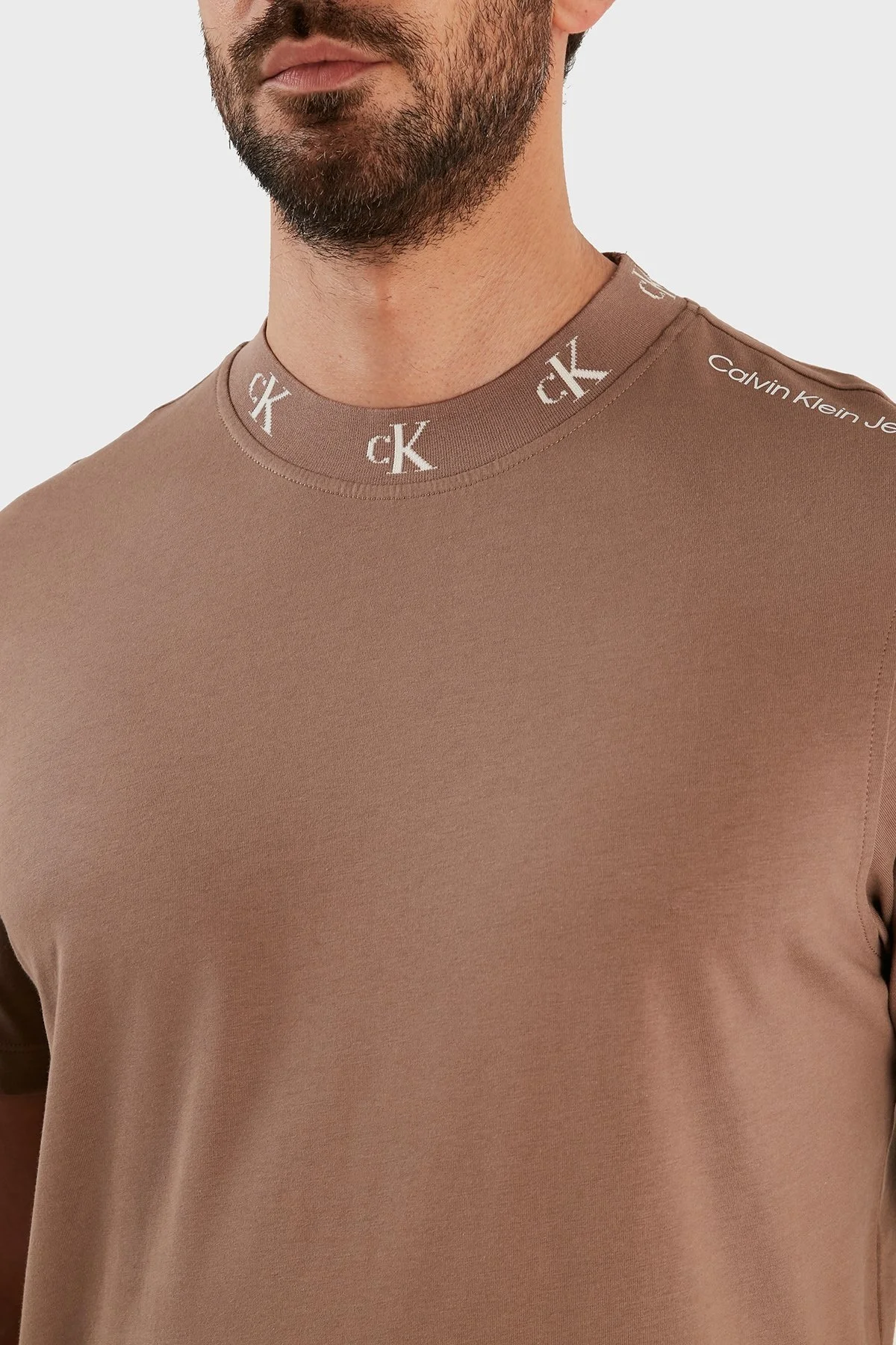 Calvin Klein Organik Pamuklu Relaxed Fit Sıfır Yaka Erkek T Shirt J30J321706 GVE KAHVE - 2